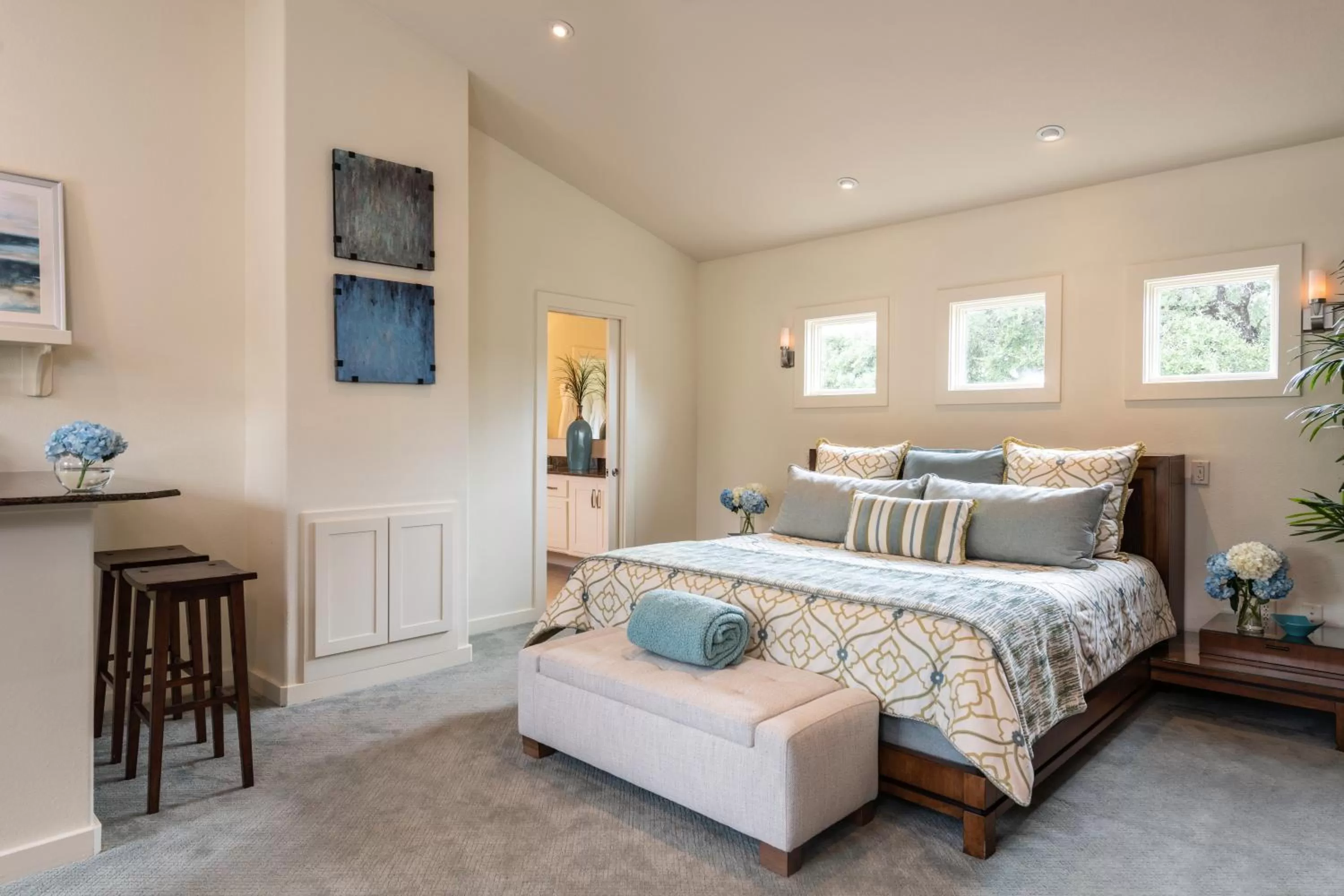 Bedroom, Bed in Inn on Lake Granbury a Boutique Hotel