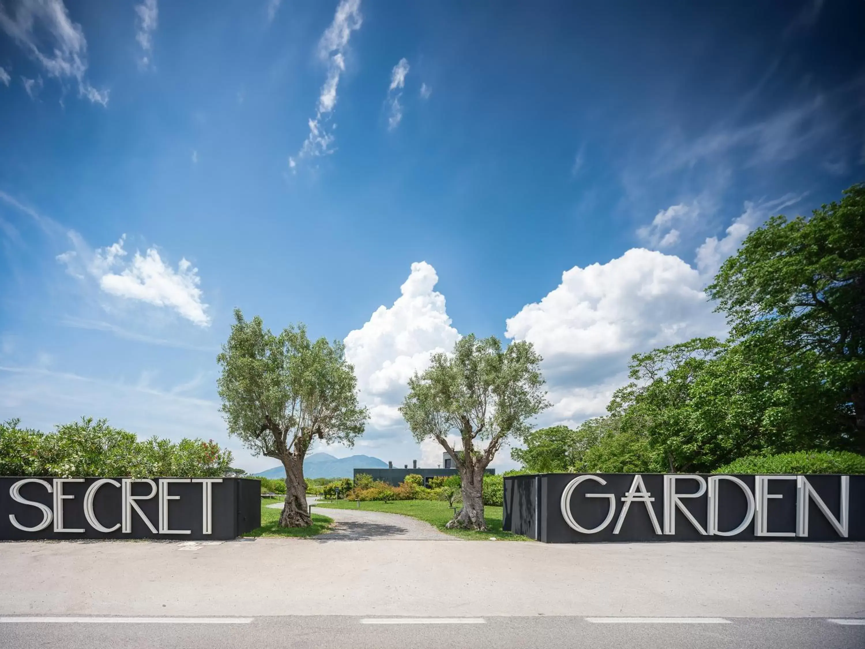 Facade/entrance, Property Logo/Sign in Secret Garden