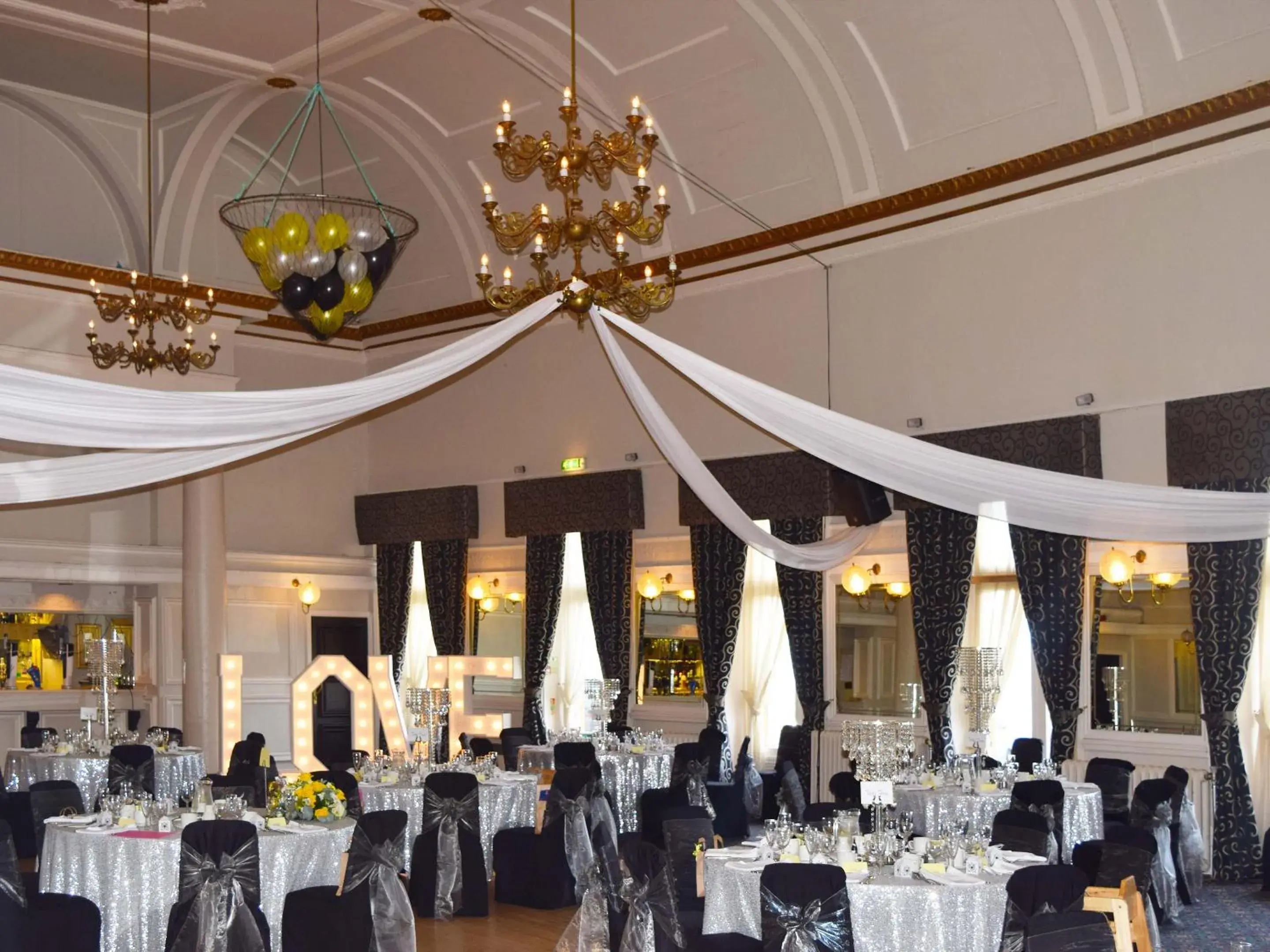 Banquet/Function facilities in The North Euston Hotel