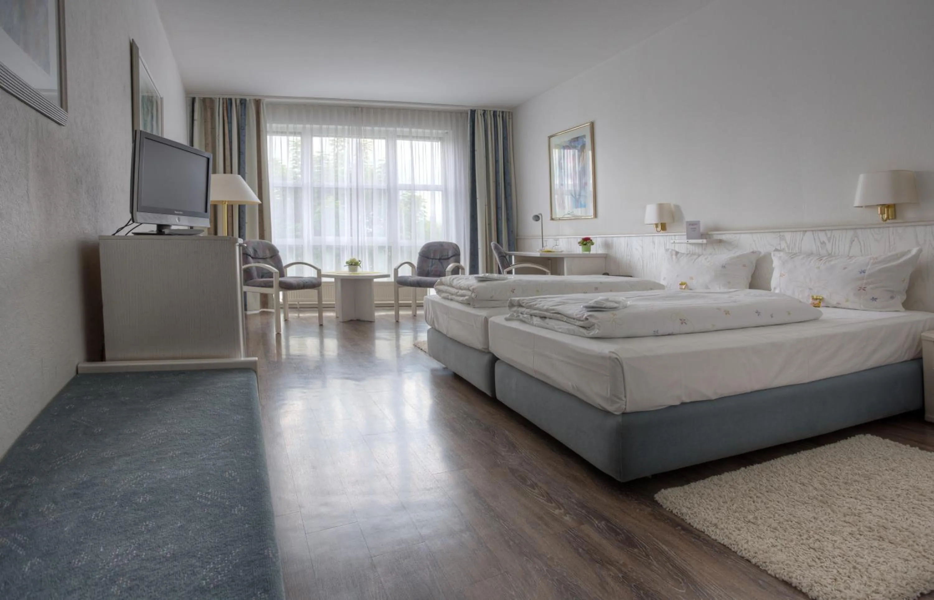 Photo of the whole room, Bed in Euro Park Hotel Hennef