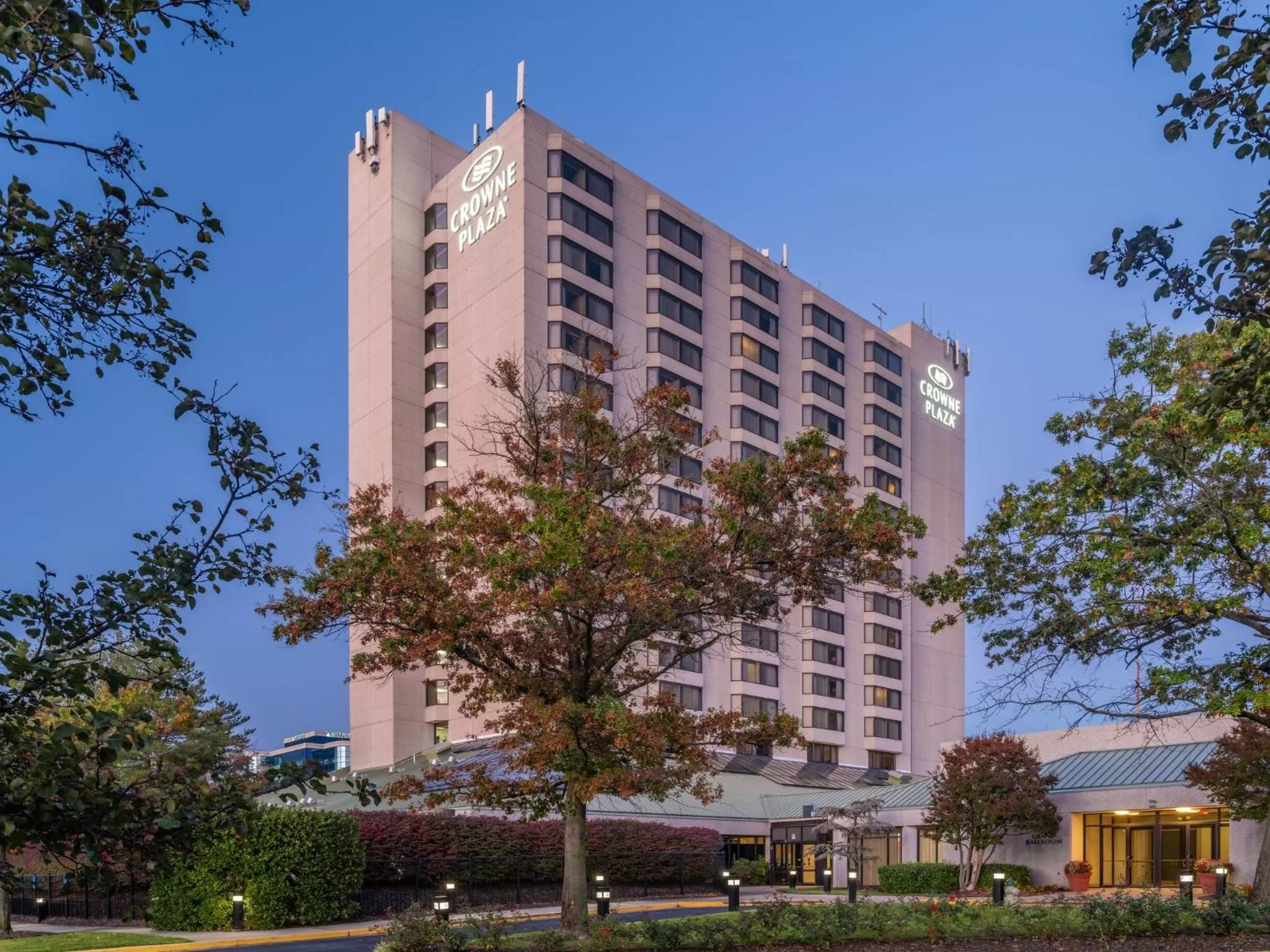 Property building in Crowne Plaza College Park - Washington DC by IHG