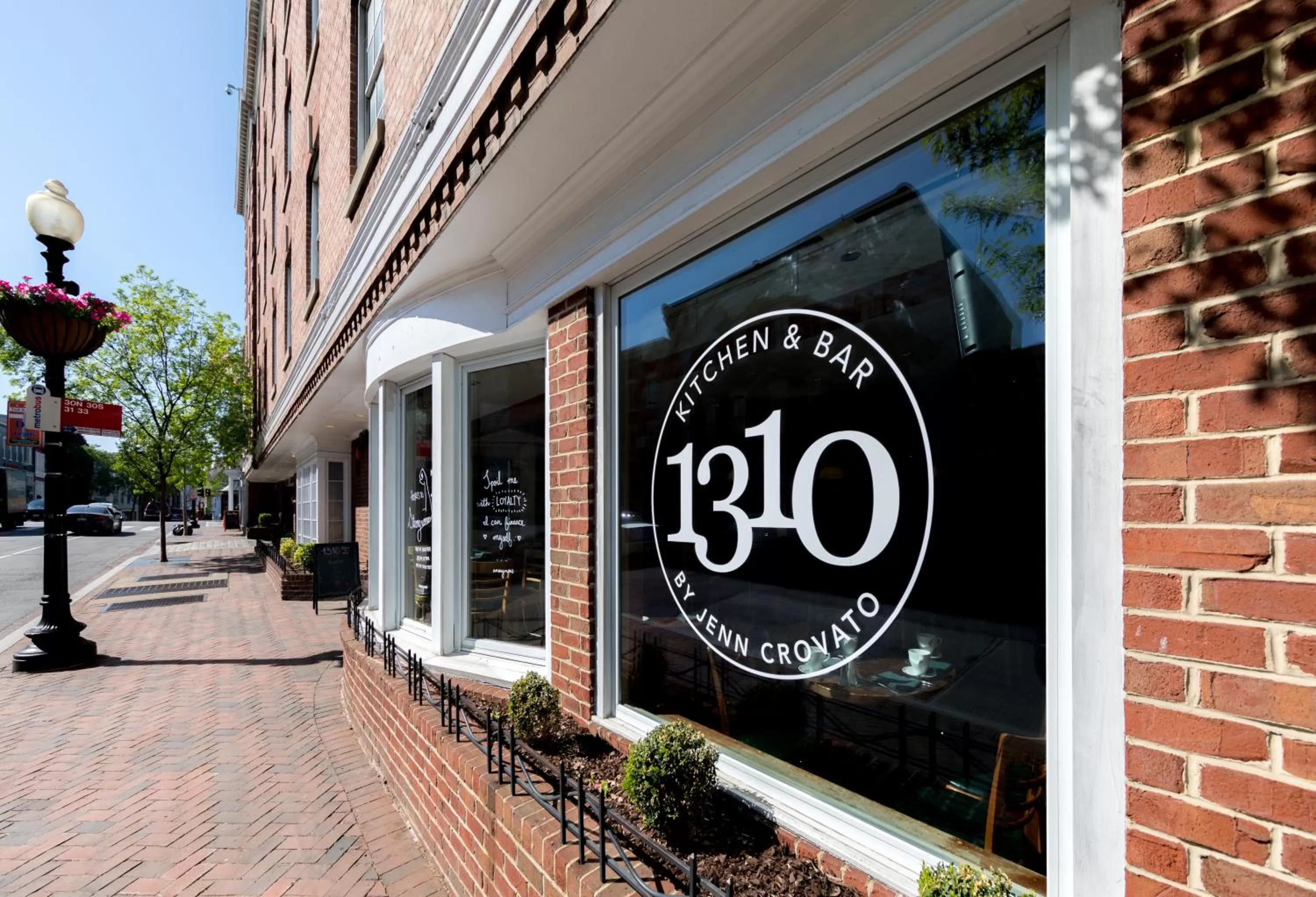 Restaurant/places to eat in The Georgetown Inn