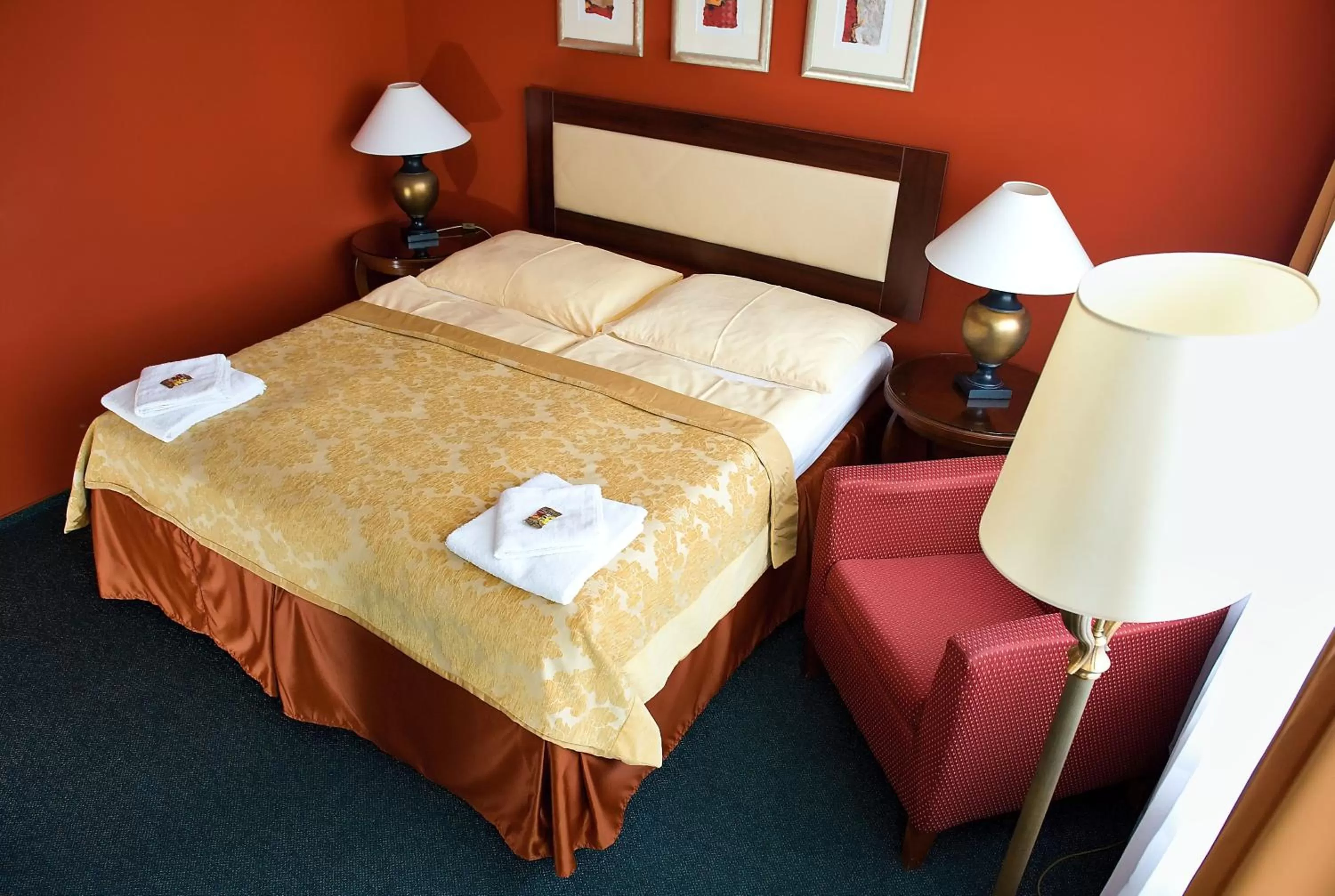 Bedroom, Bed in Hotel Rieger Garni
