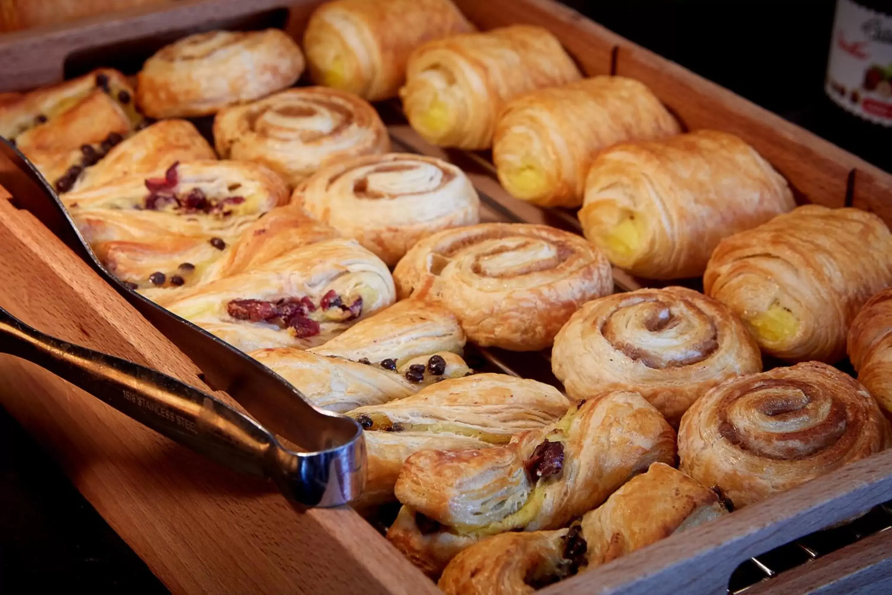 Buffet breakfast, Food in ibis Auxerre Centre