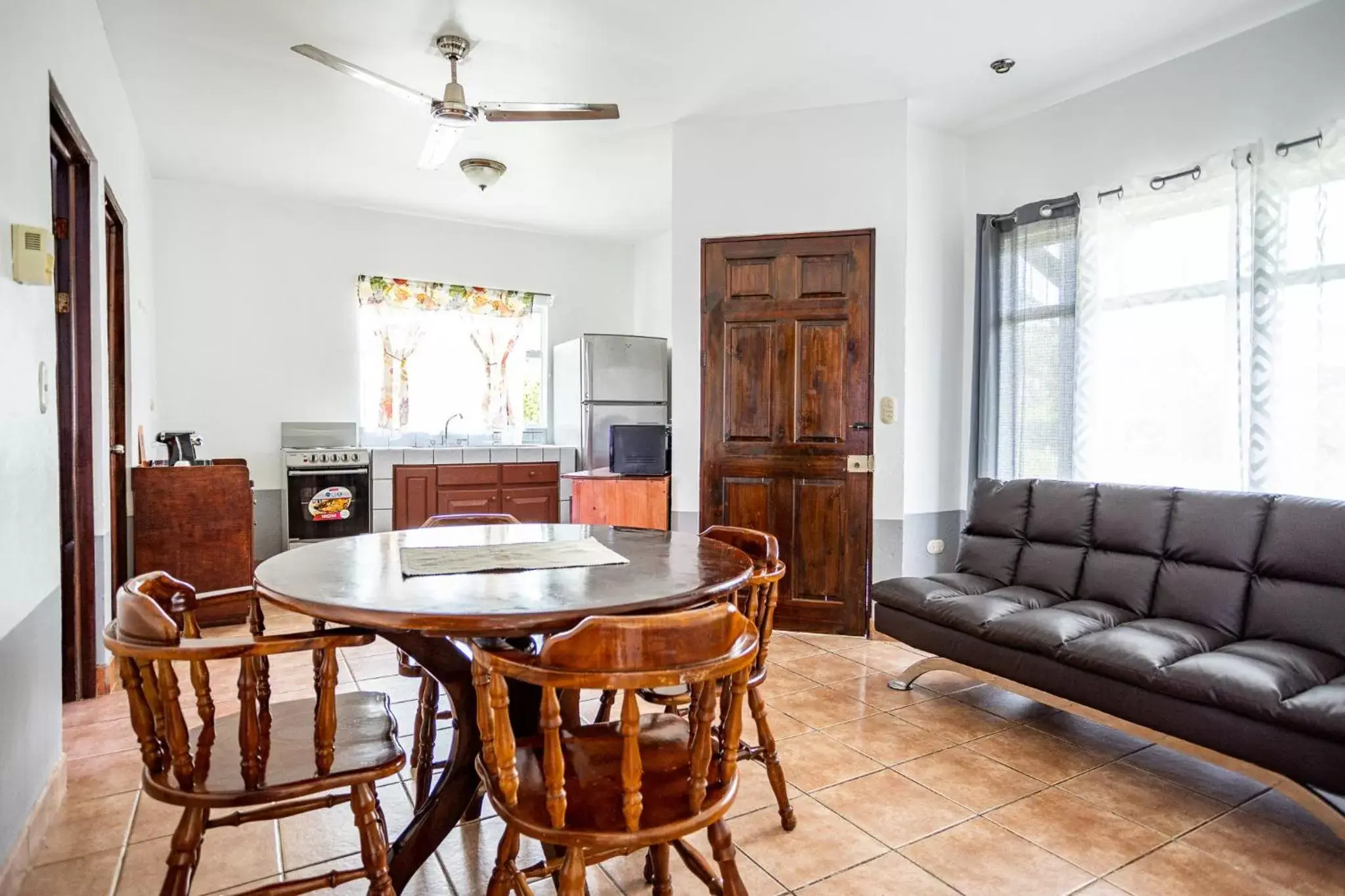 Living room, Dining Area in Hotel El Rancho