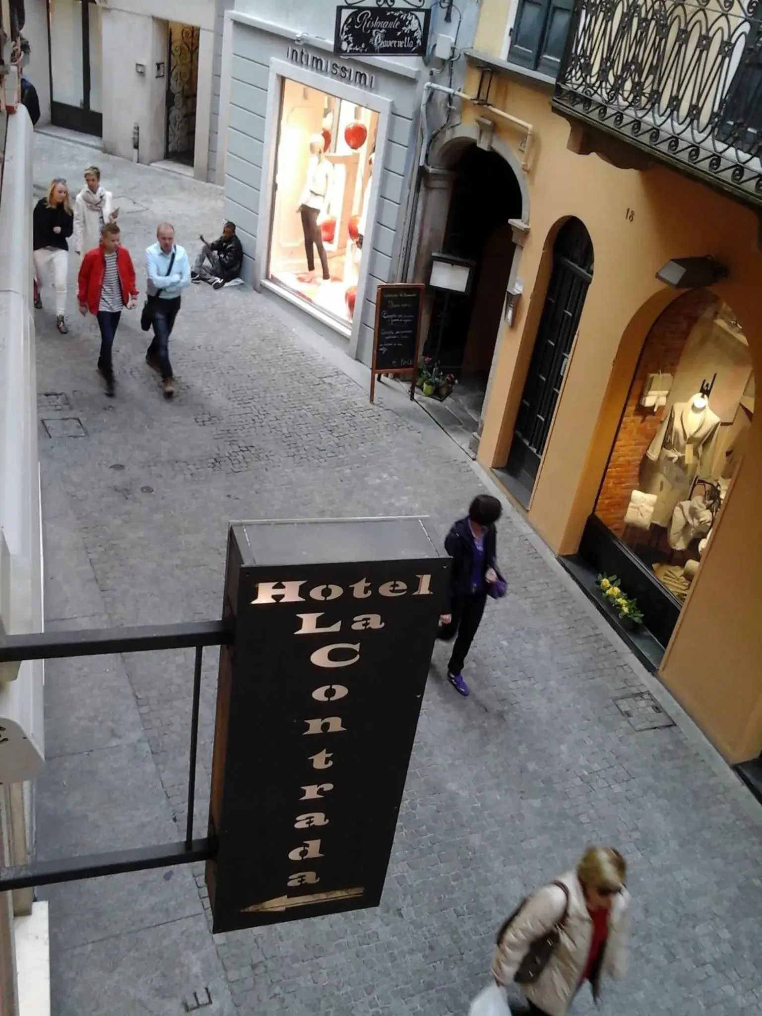 Facade/entrance in Hotel La Contrada