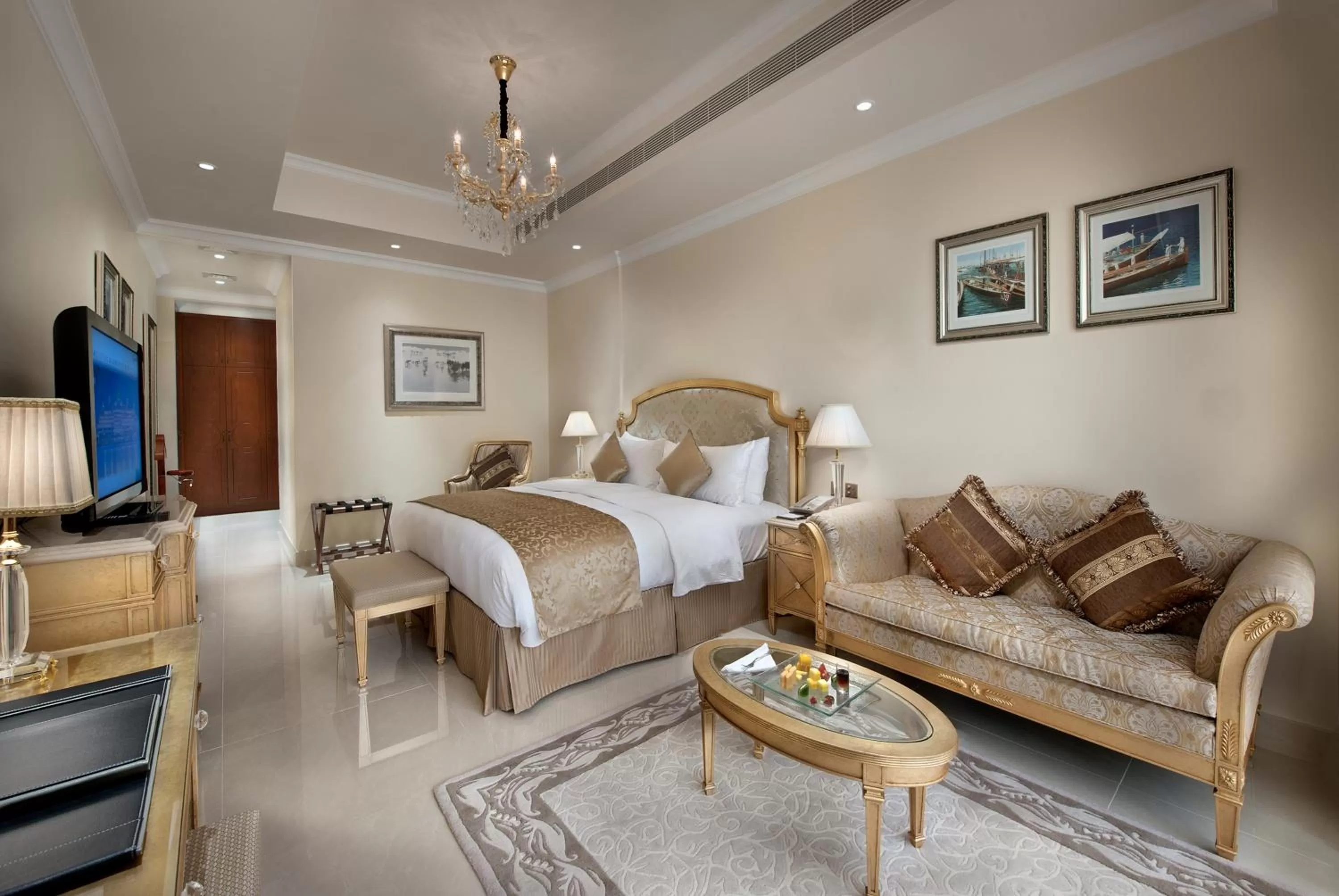Bedroom, Bed in Kempinski Hotel & Residences Palm Jumeirah