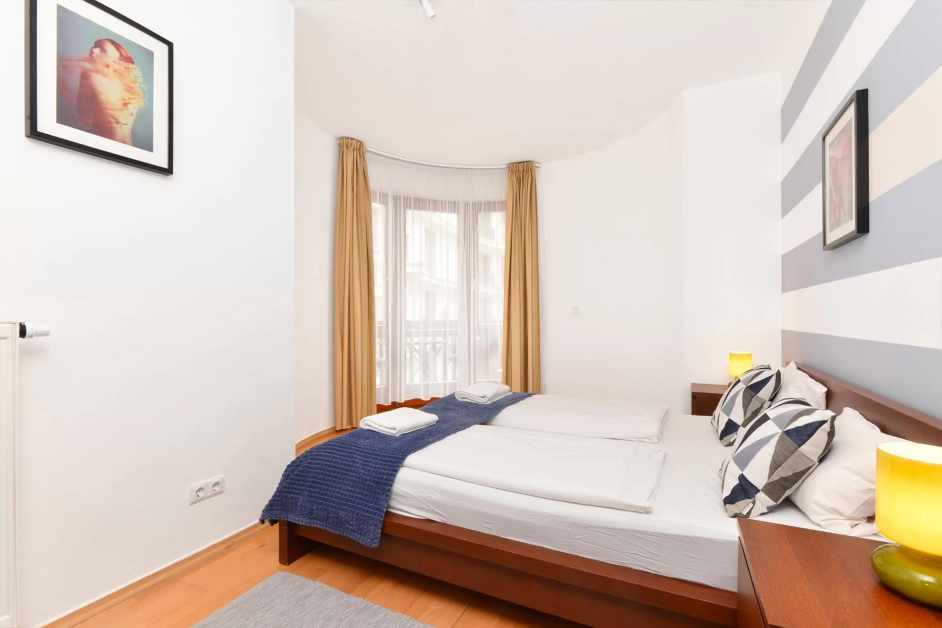 Bed in Lord Residence