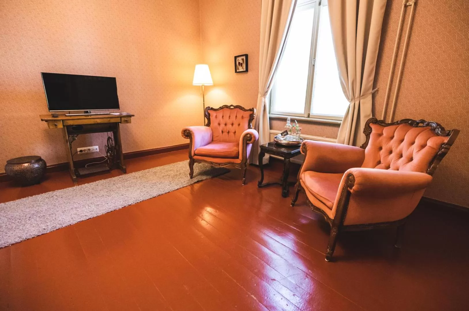 Cafe-Restaurant & Hotel Saima