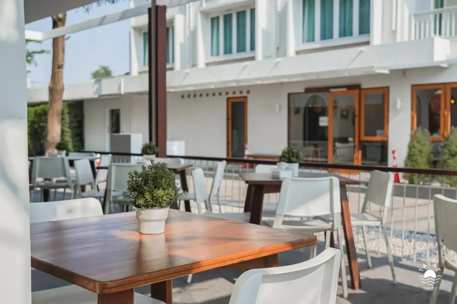 Seating area in Talay Hotel & Villa