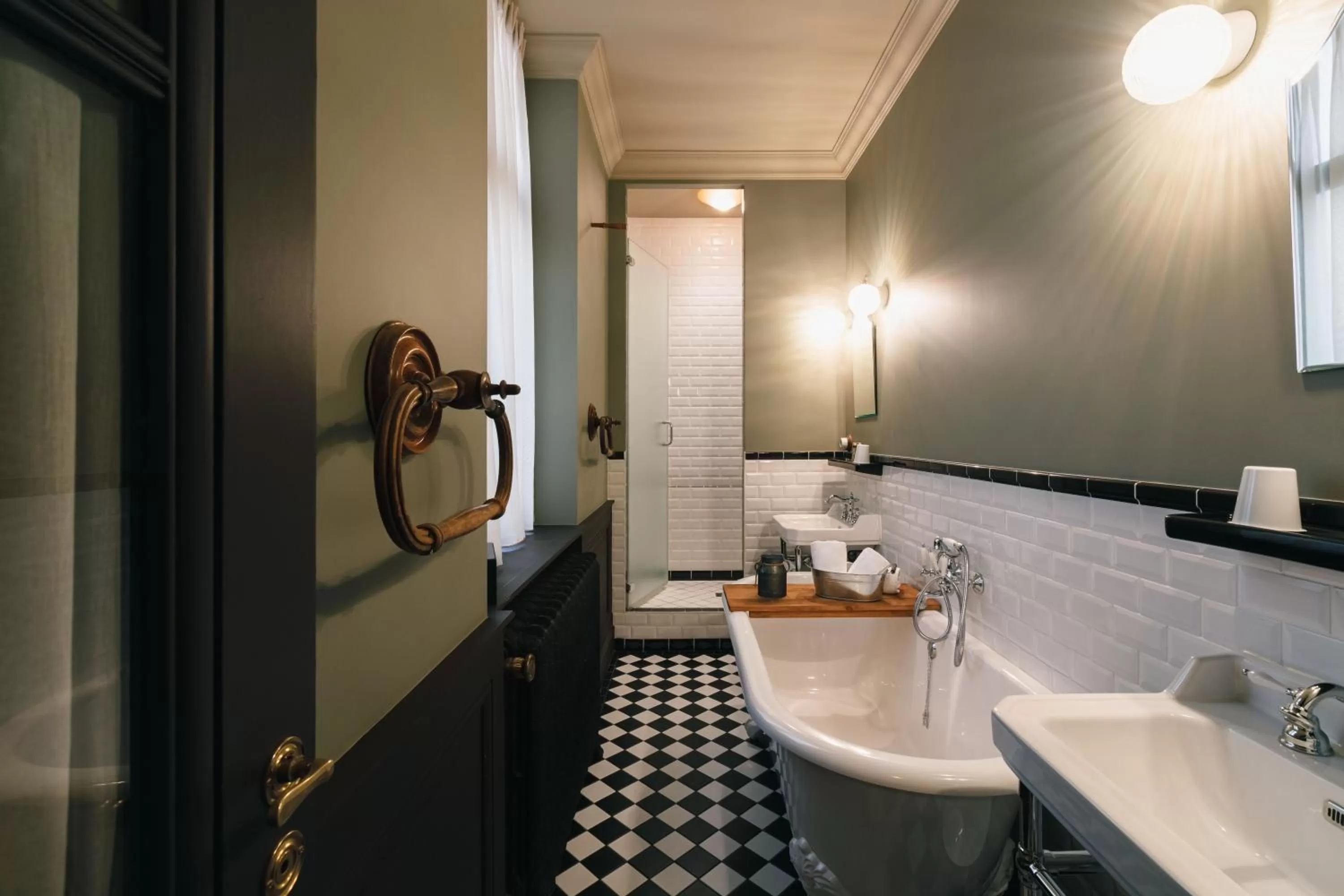 Bathroom in Bayard Bellecour