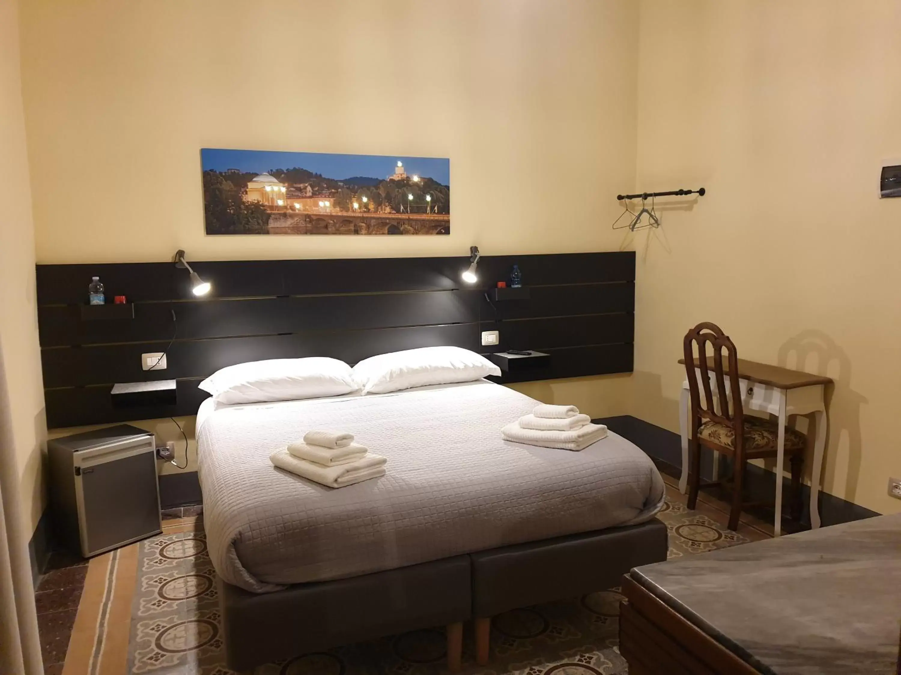 Photo of the whole room, Bed in Tuscany Experience BnB