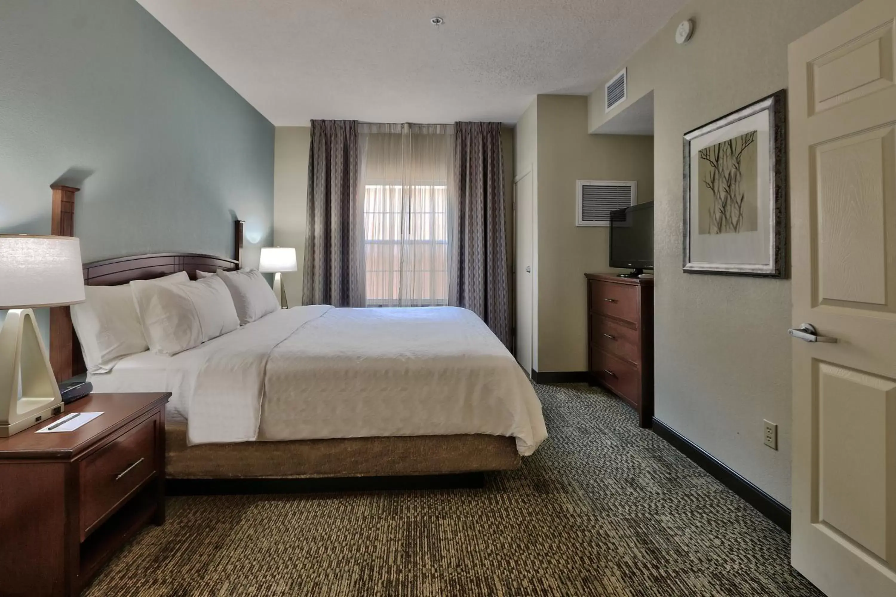 Photo of the whole room, Bed in Staybridge Suites Albuquerque North, an IHG Hotel