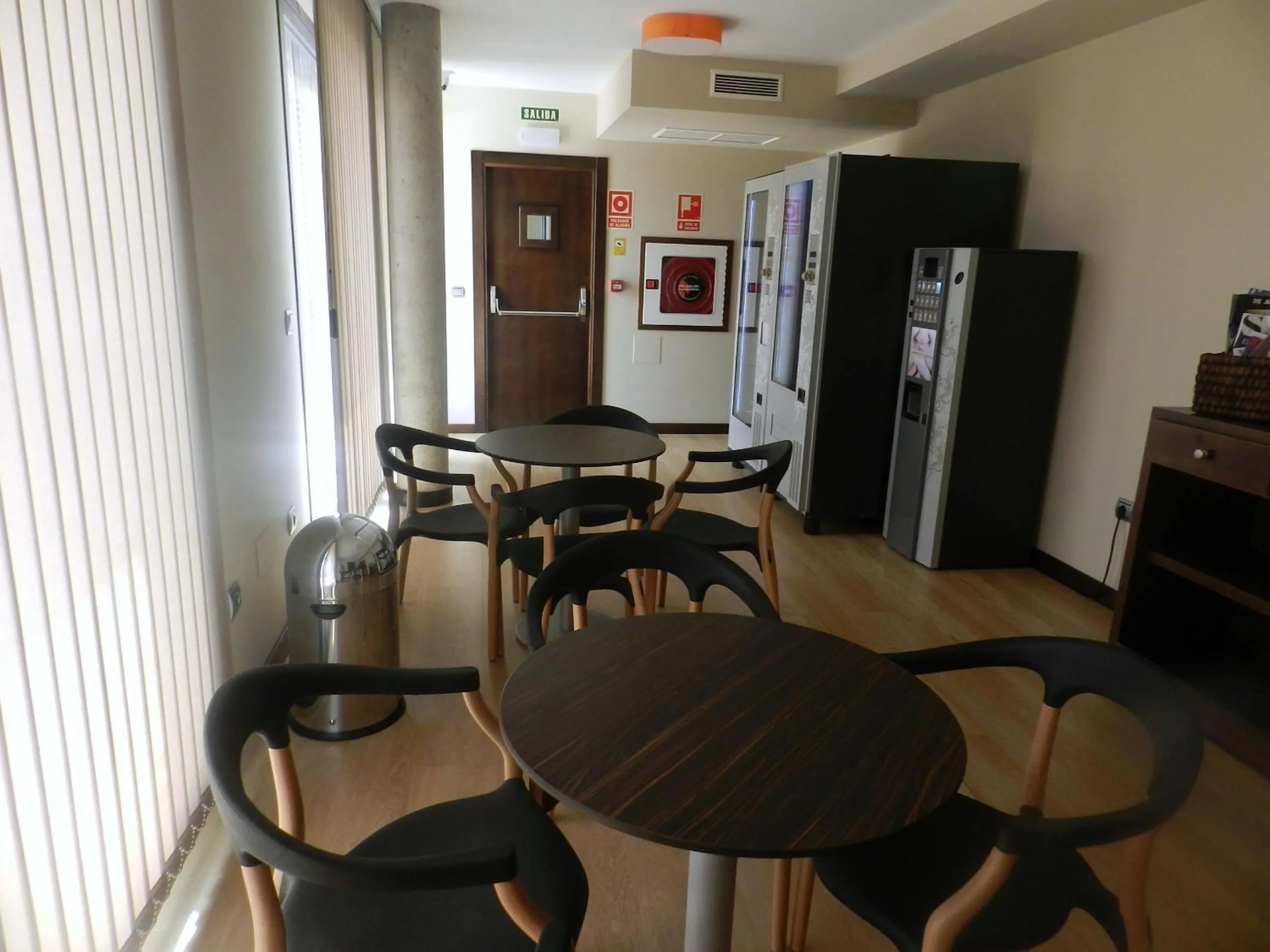 Lounge or bar in Hotel Río Hortega