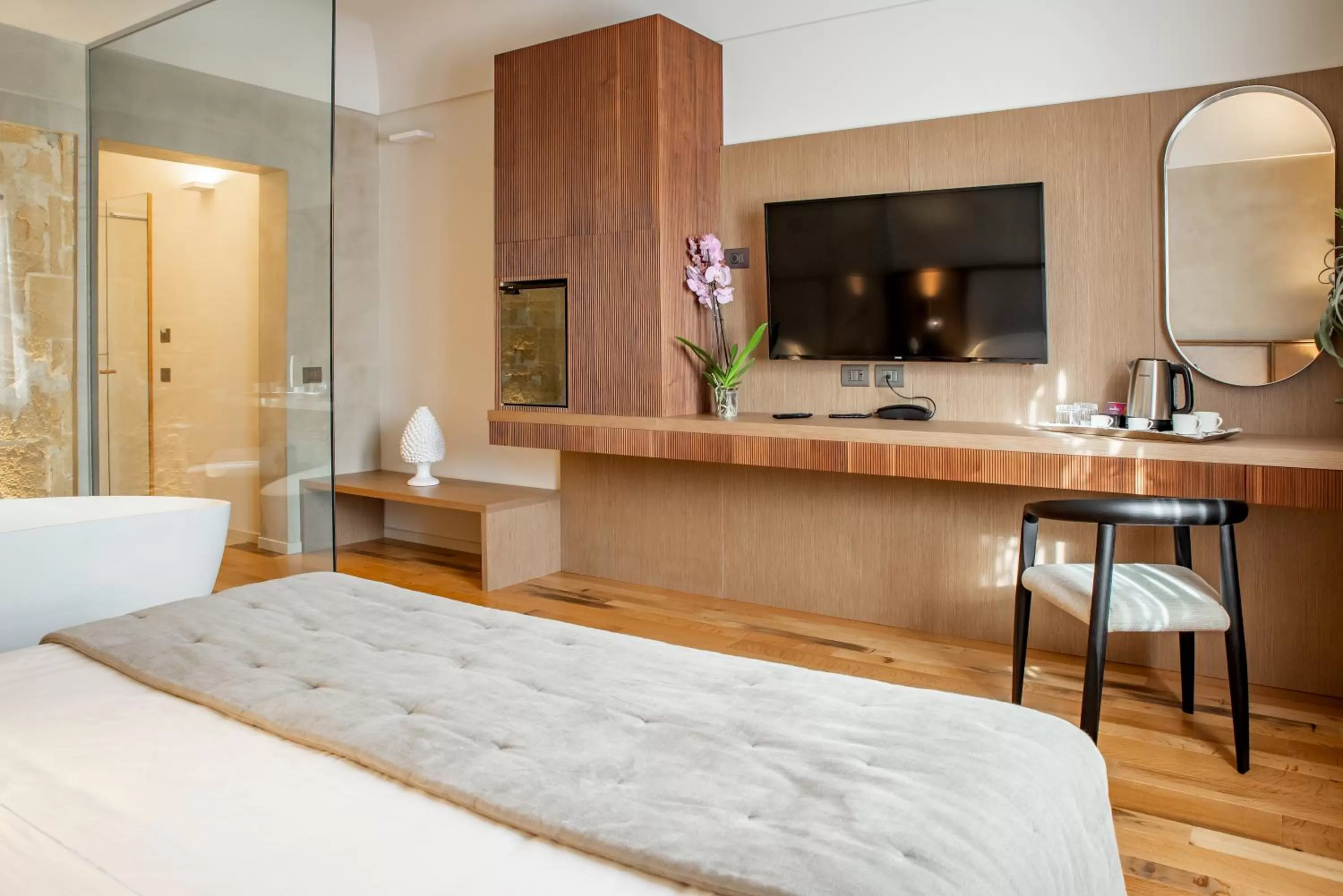 Bed in Villa Favorita Hotel & Events