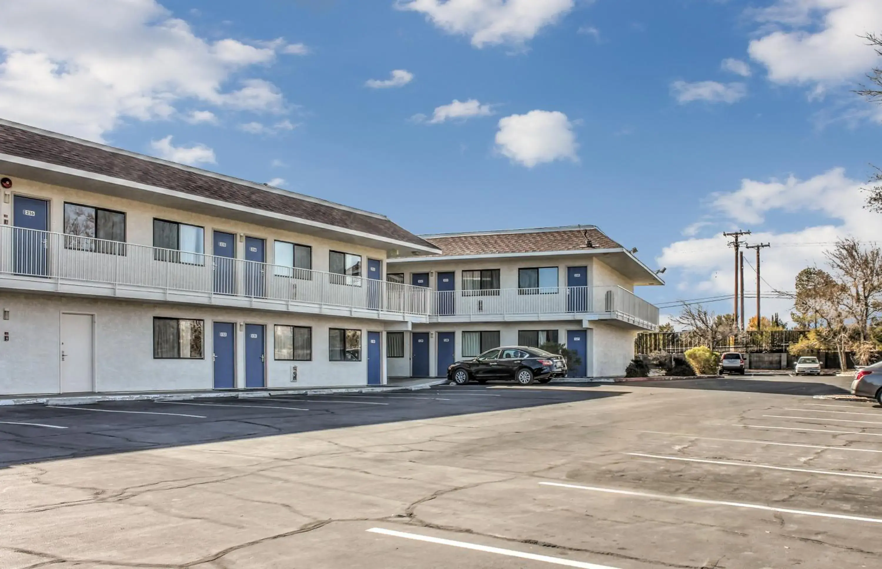 Facade/entrance, Property Building in Motel 6 Mojave, CA