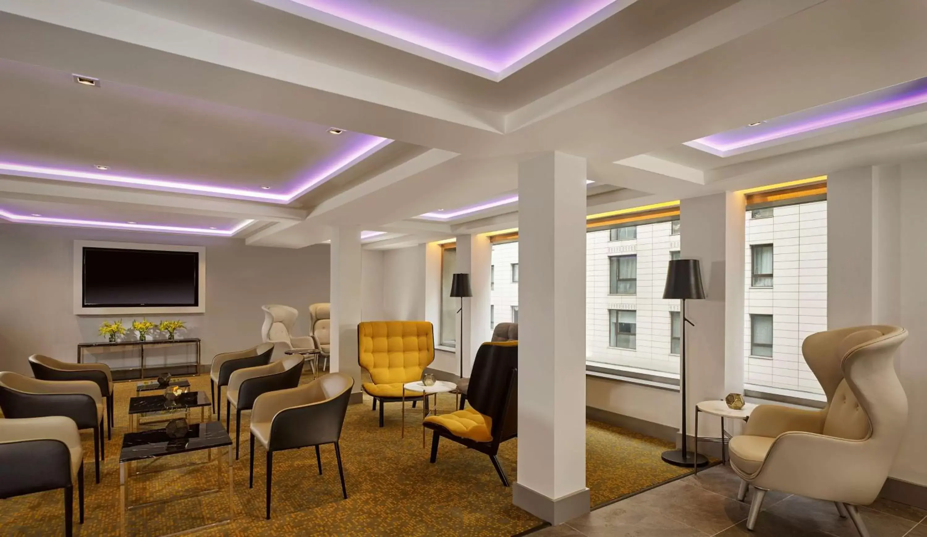 Lounge or bar, Seating Area in Park Plaza Victoria London