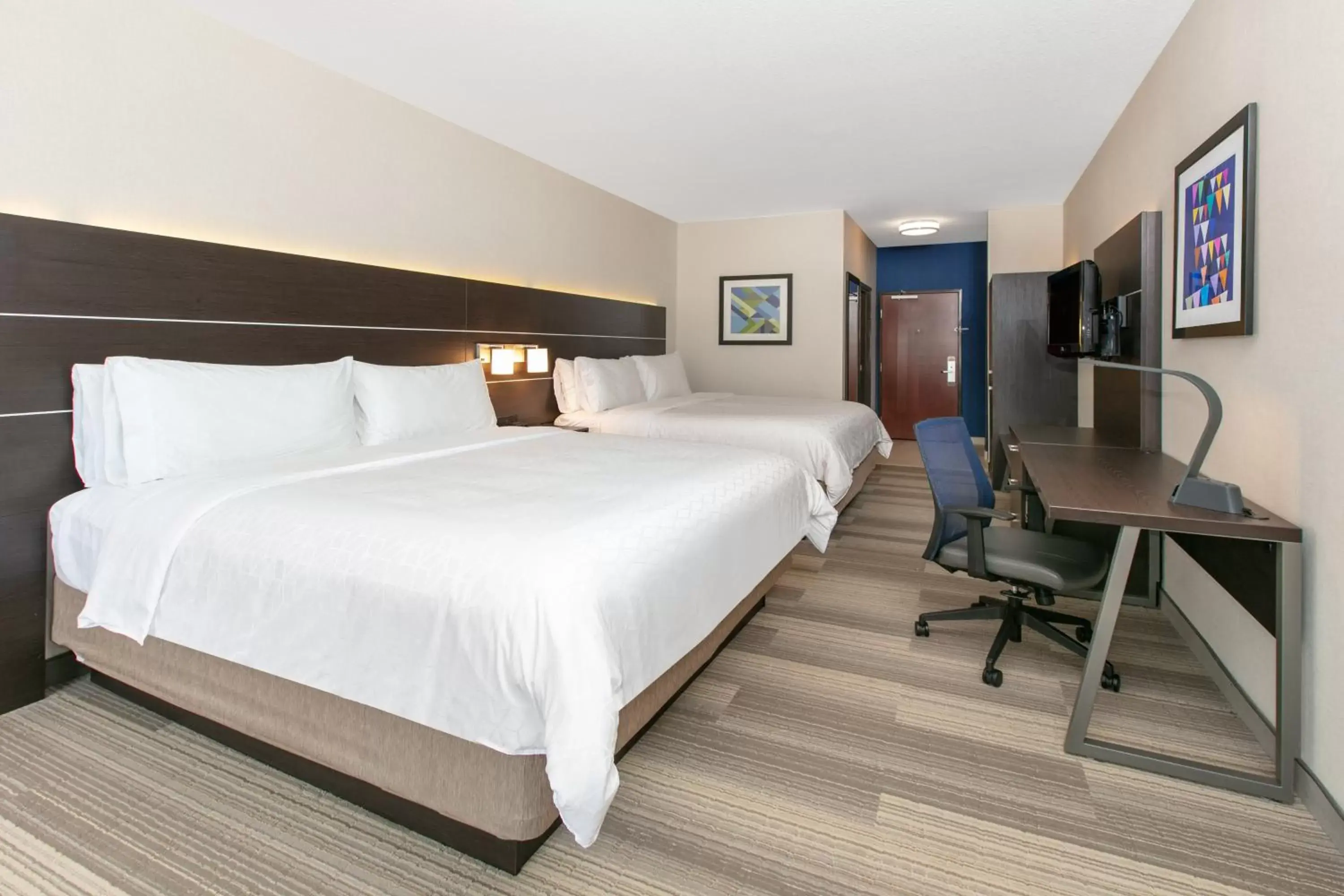 Photo of the whole room in Holiday Inn Express Hotel & Suites Seaside Convention Center, an IHG Hotel