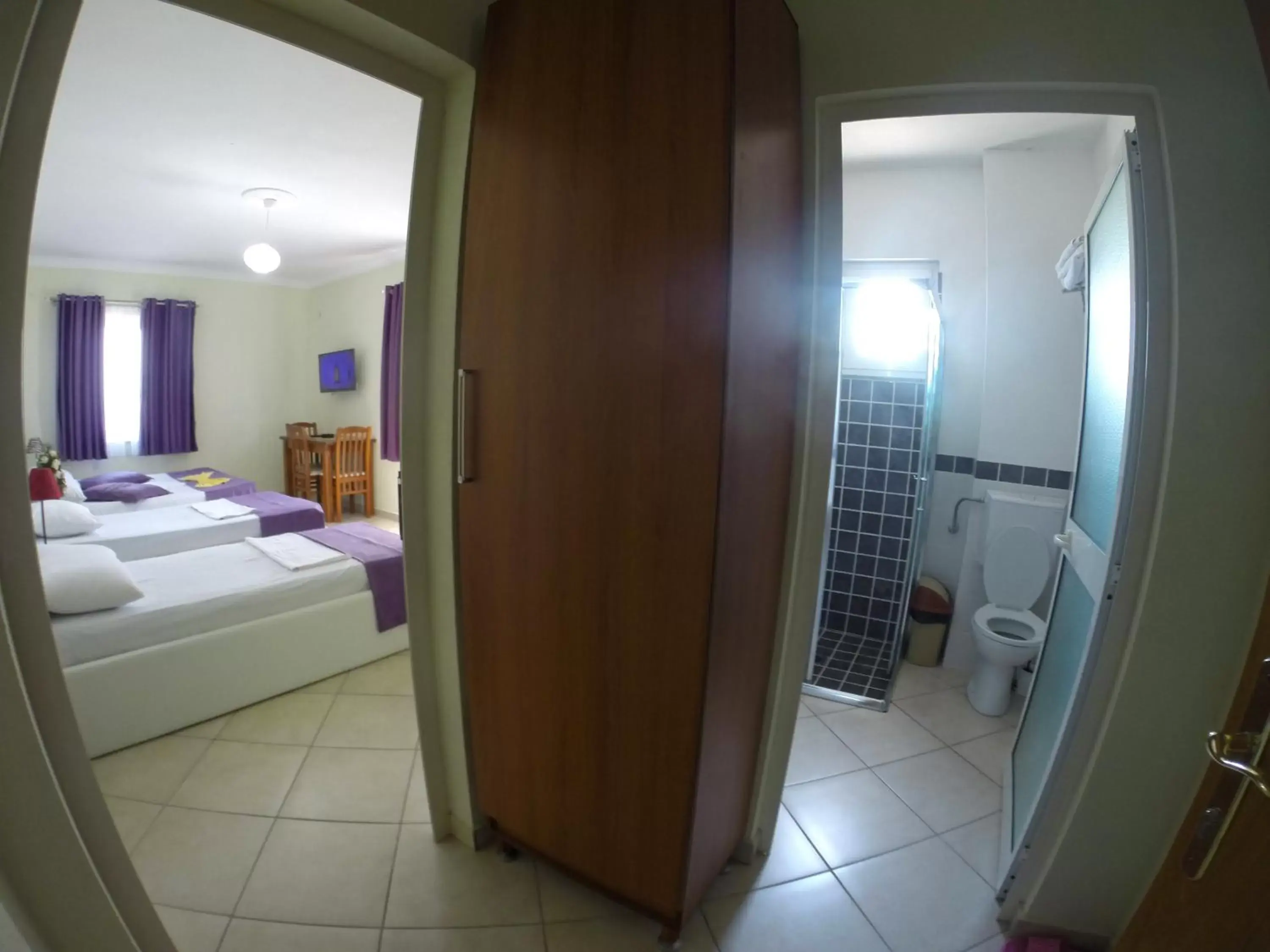 Bathroom in Hotel Bicaj