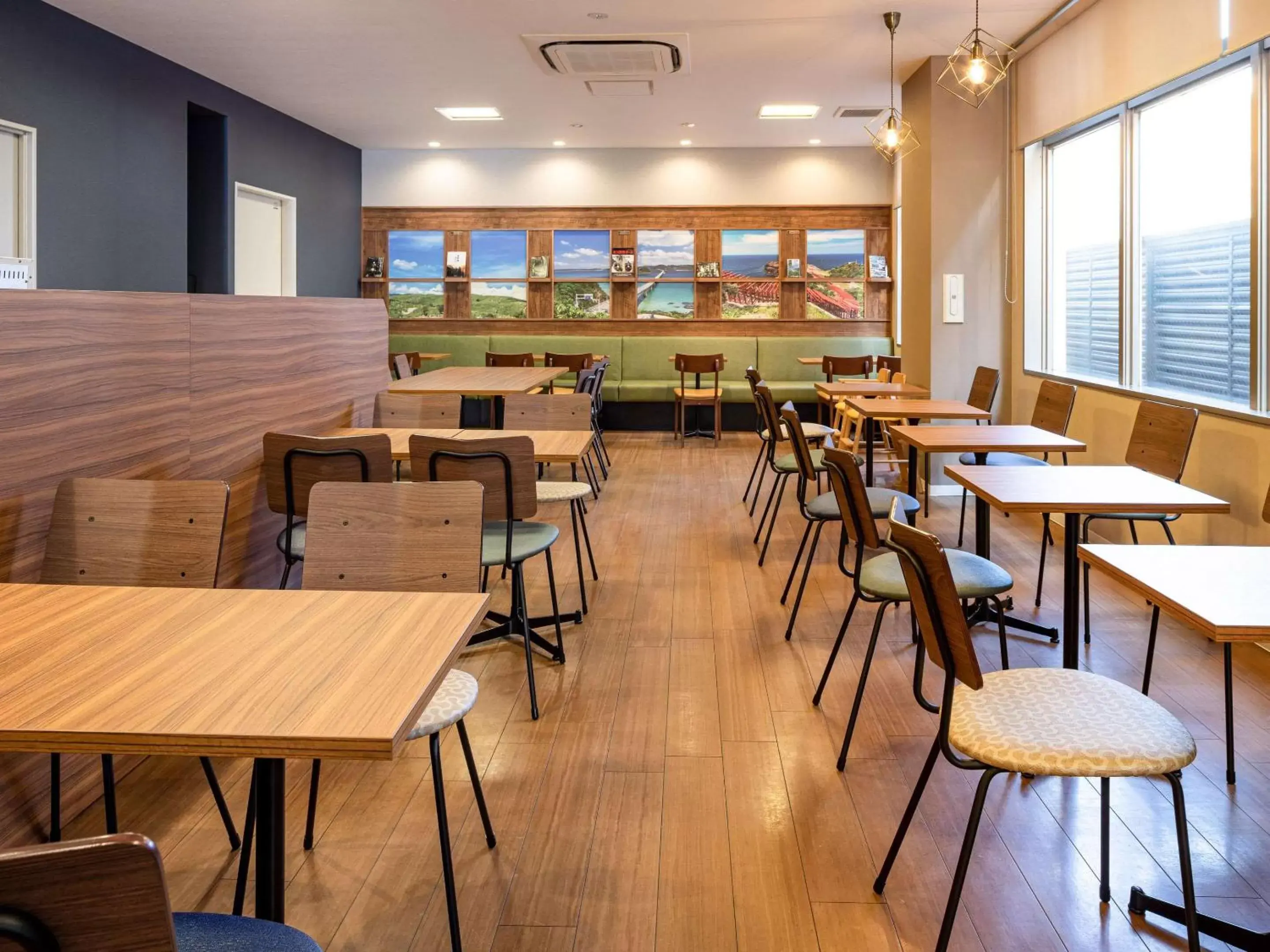 Lobby or reception, Restaurant/Places to Eat in Comfort Hotel Shin Yamaguchi