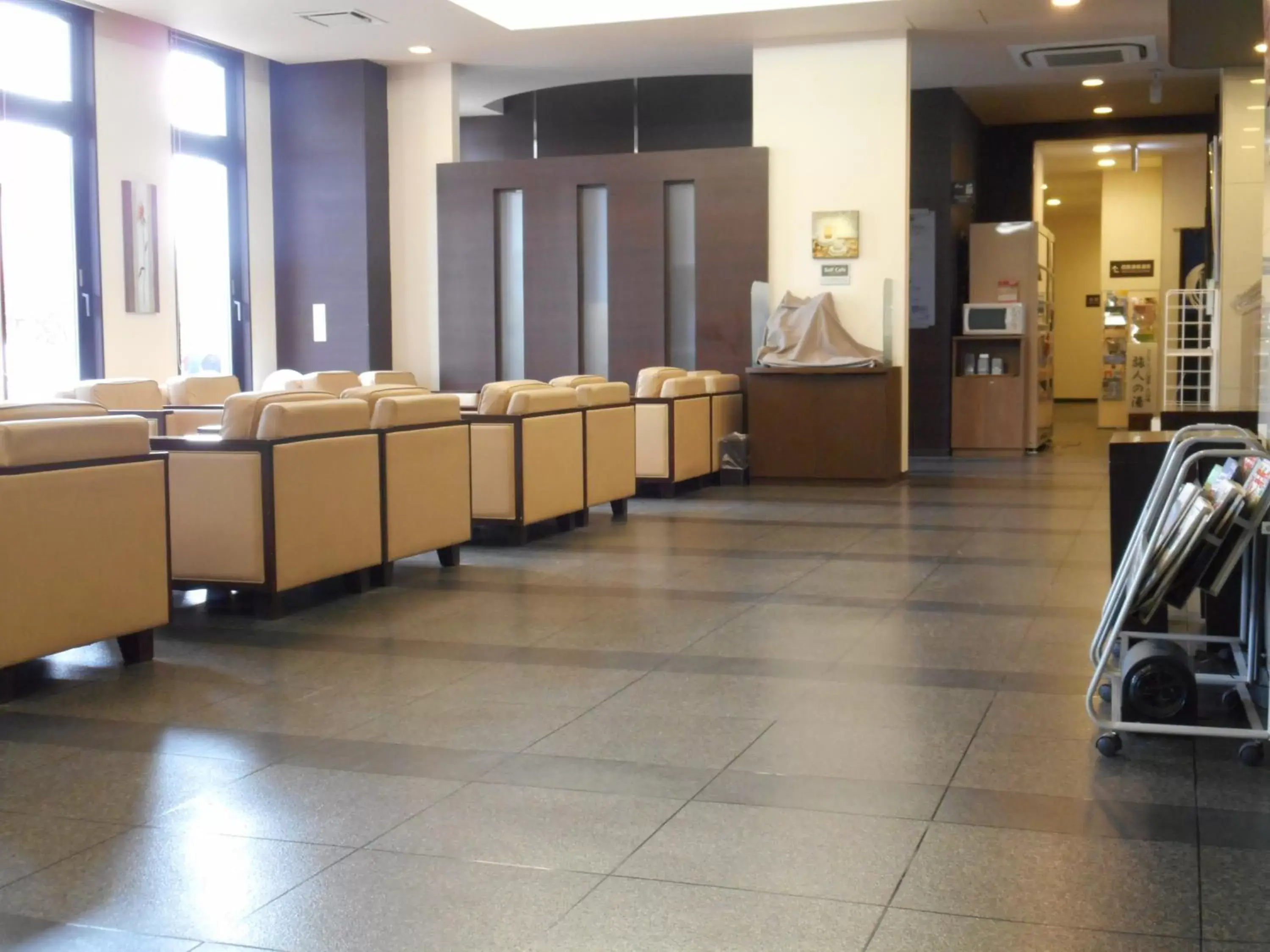 Lobby or reception in Hotel Route-Inn Iwakiizumi Ekimae