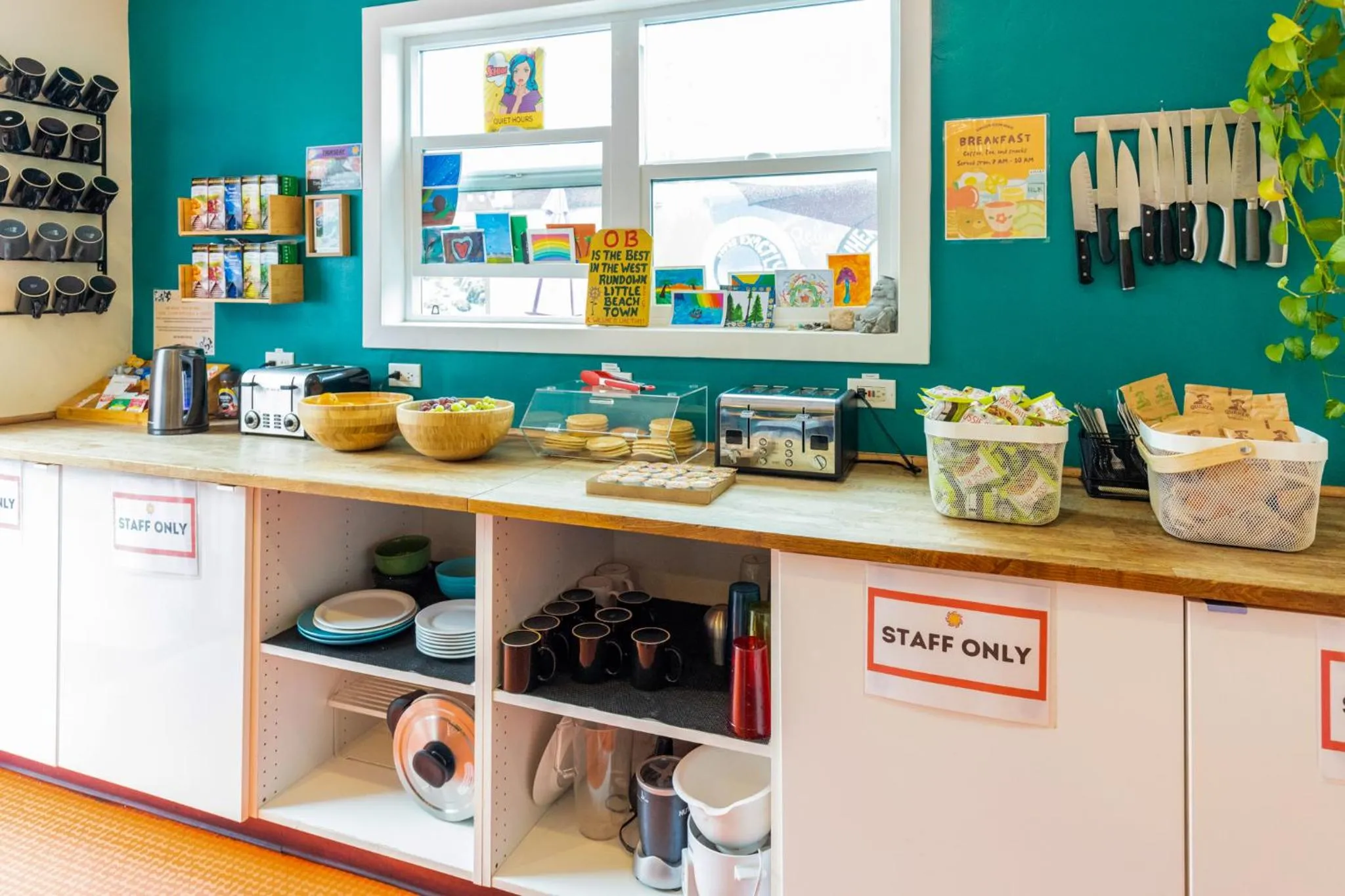 Kitchen or kitchenette in Samesun Ocean Beach Hotel & Hostel