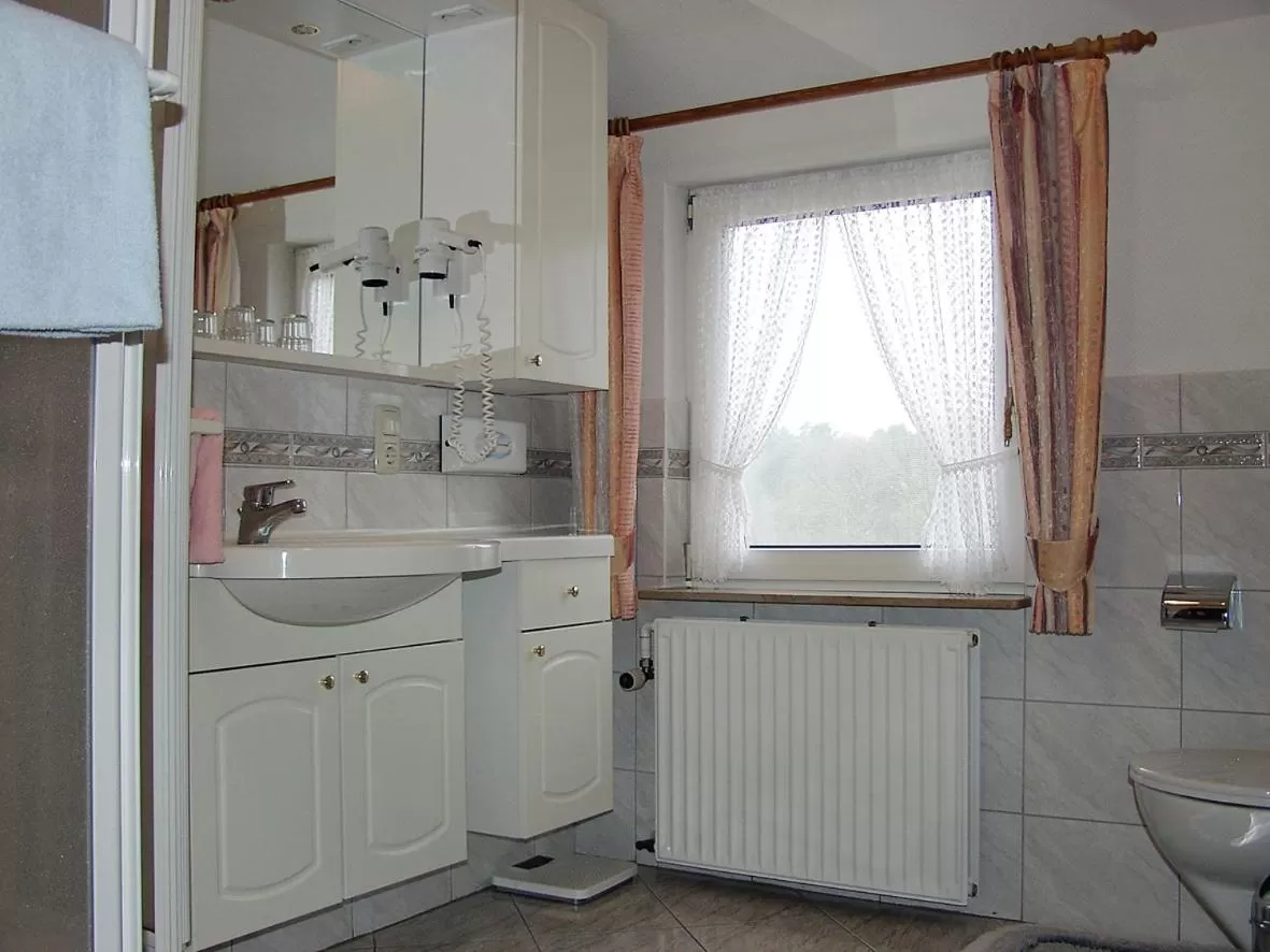 Bathroom in Stössels Hotel