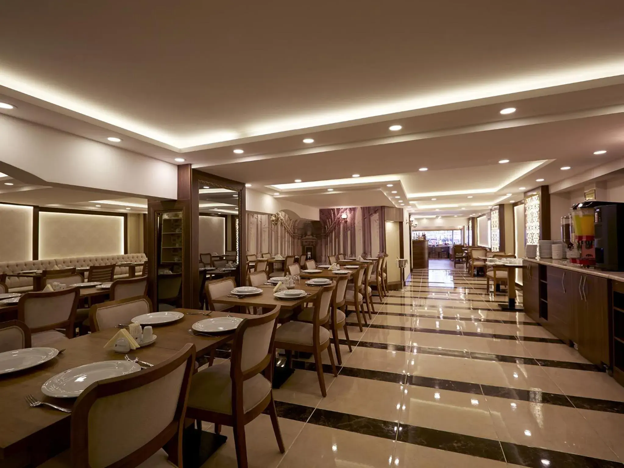 Food and drinks, Restaurant/Places to Eat in Marmara Place Old City Hotel