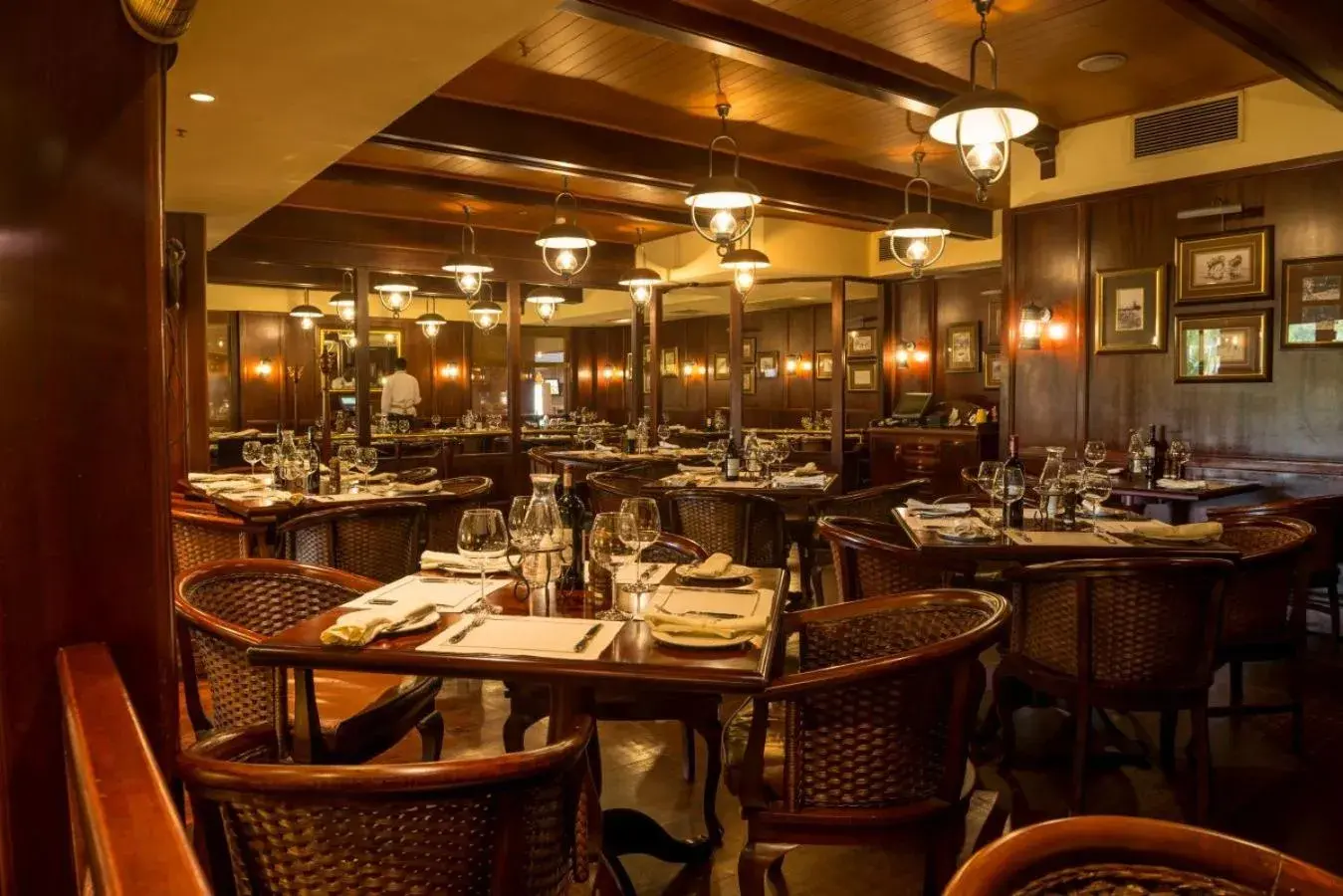 Restaurant/places to eat in Peermont Metcourt Inn at the Grand Palm, Gaborone Restaurant/places to eat in Peermont Metcourt Inn at the Grand Palm, Gaborone