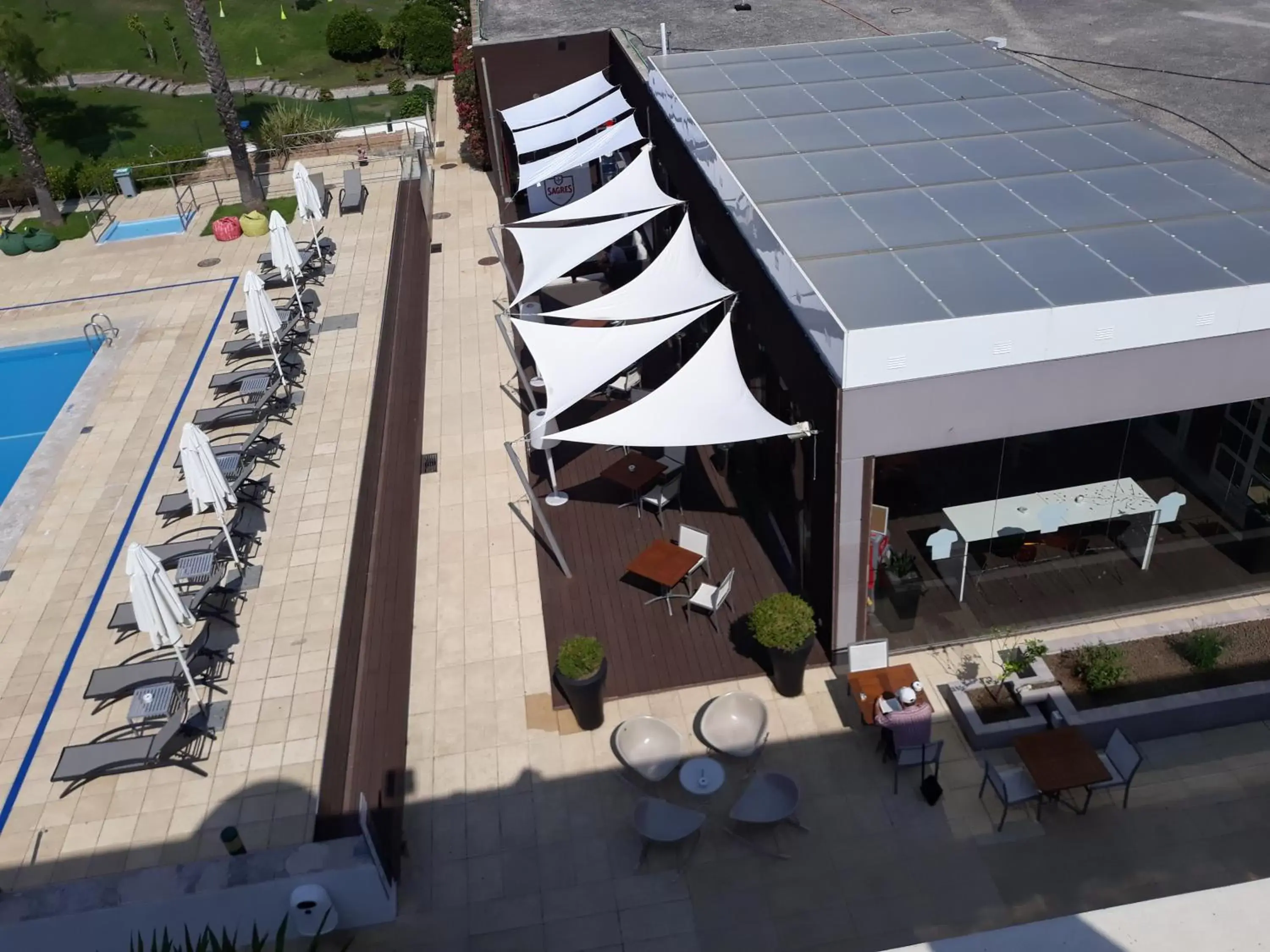 Swimming pool, Bird's-eye View in Novotel Setubal