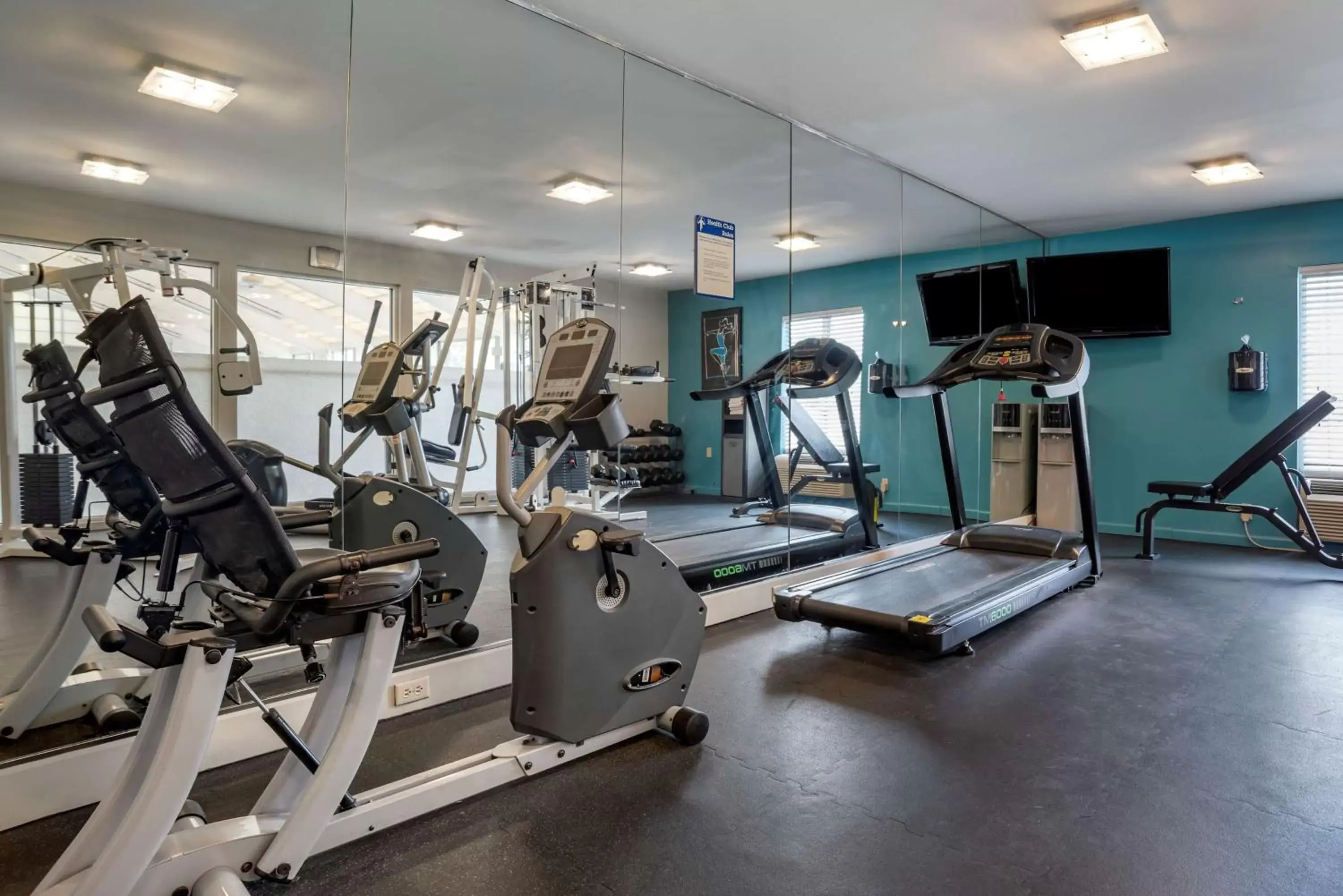 Spa and wellness centre/facilities, Fitness Center/Facilities in Best Western Carlton Suites