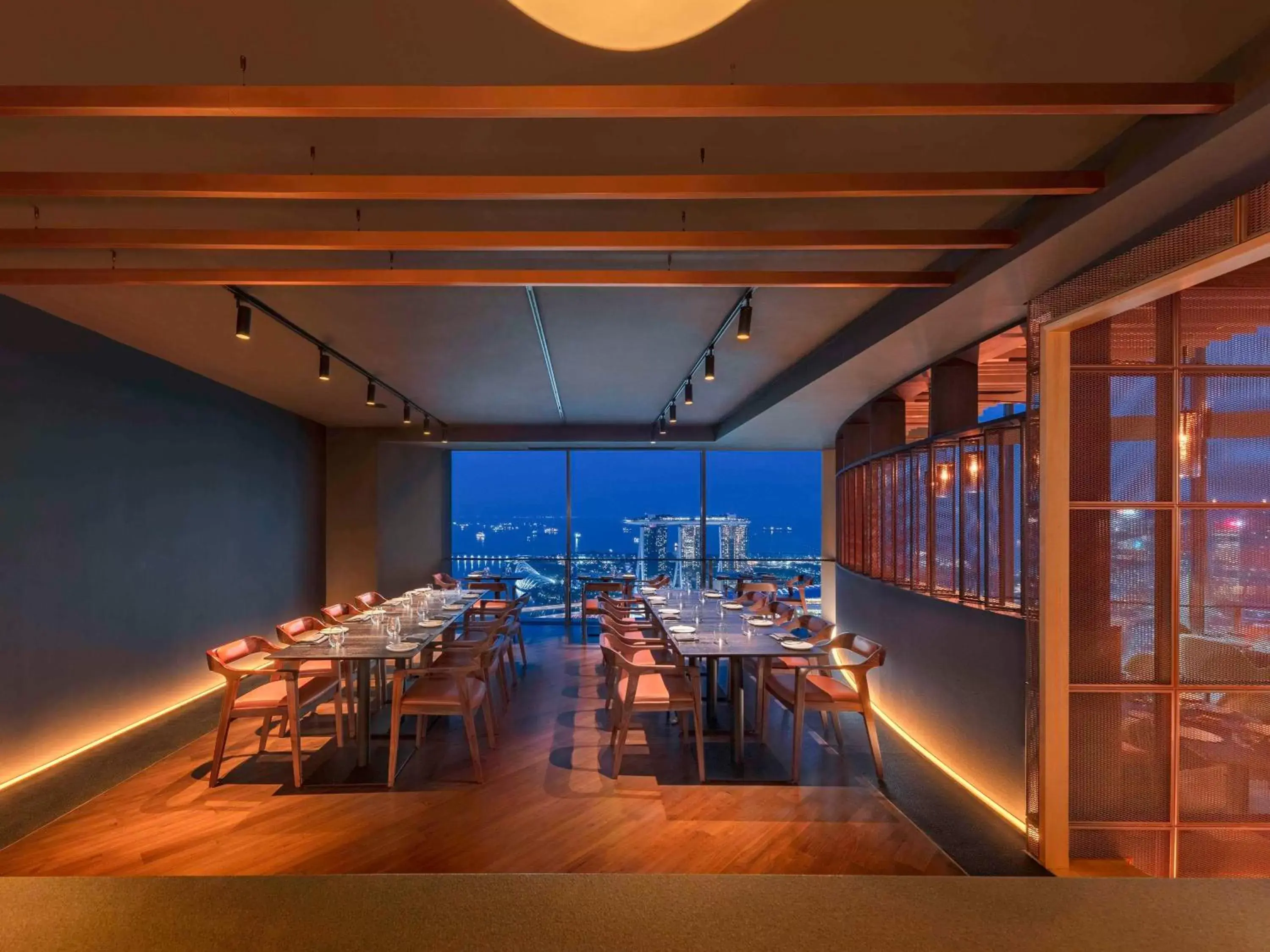 Restaurant/Places to Eat in Fairmont Singapore
