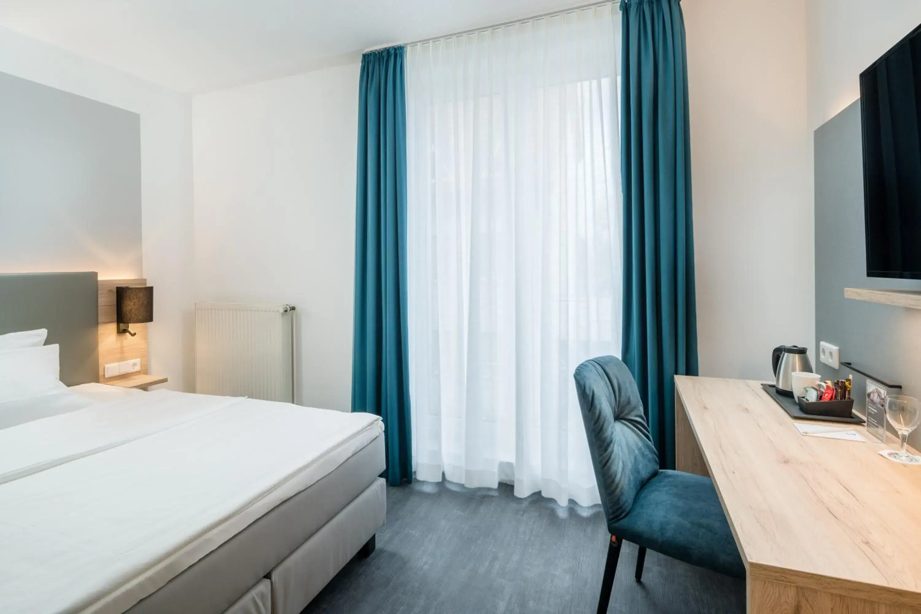 Photo of the whole room, Bed in Best Western Hotel Lippstadt