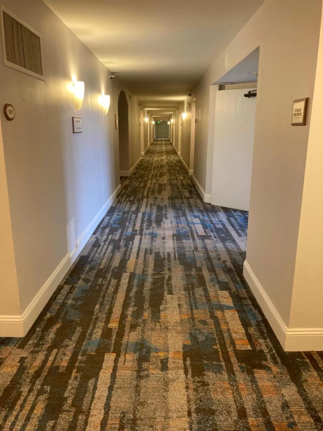 Guests in Ontario Airport Hotel & Conference Center