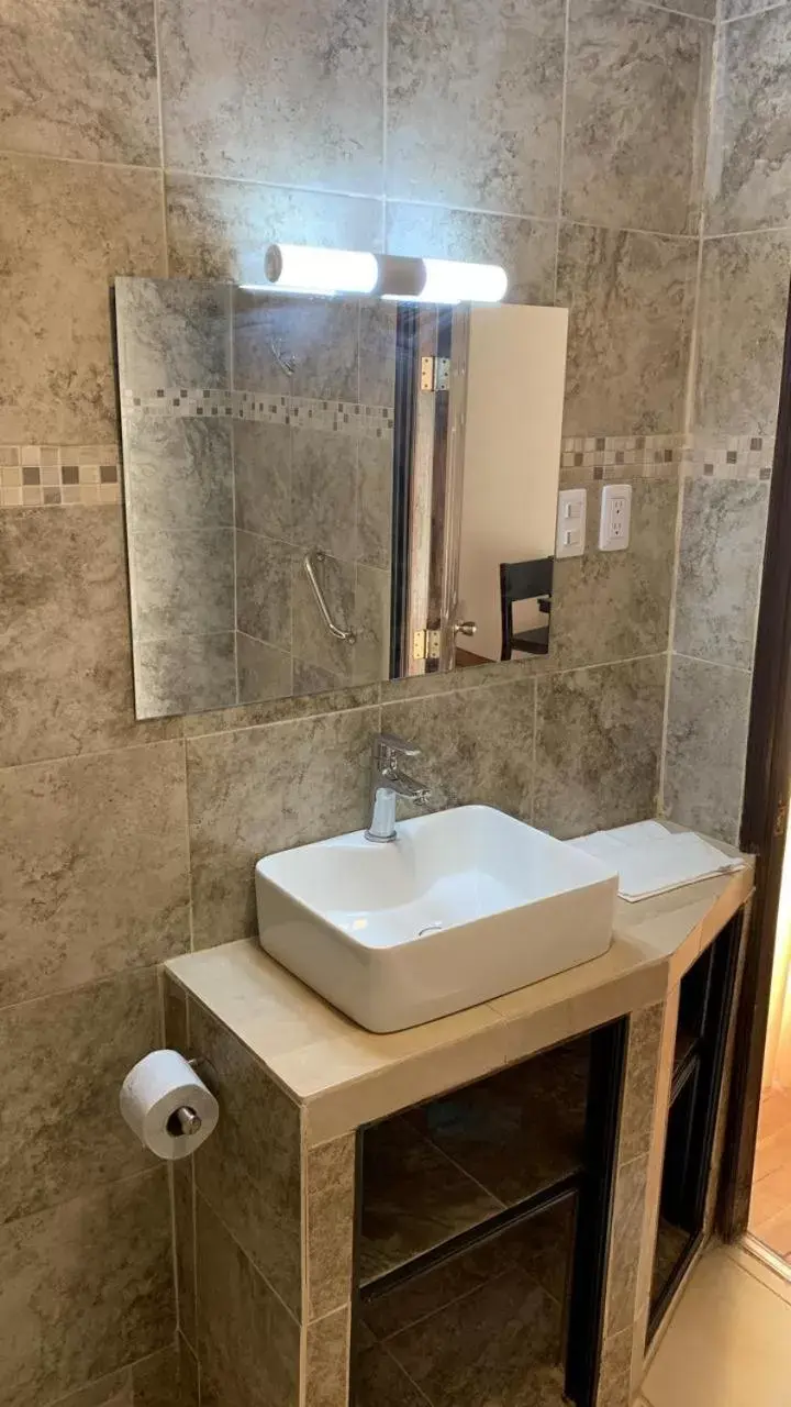 Bathroom in Hotel Posada de la Condesa