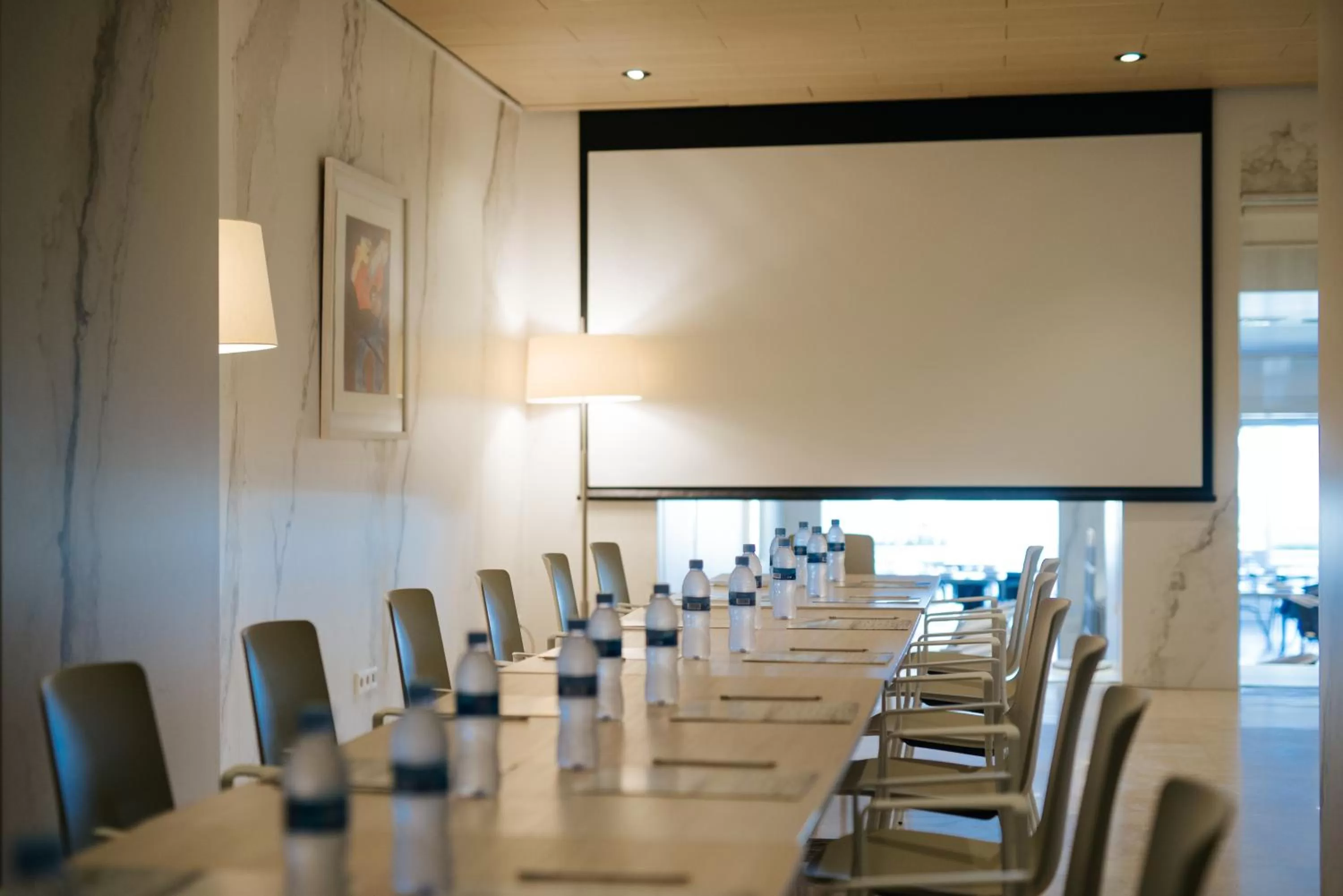 Business facilities in Hotel Neptuno Playa & Spa