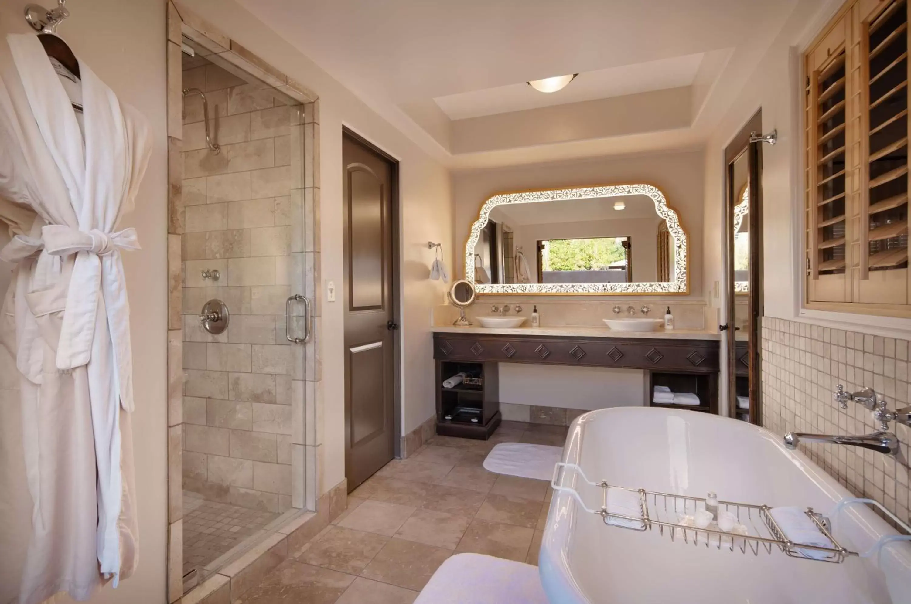 Bathroom, Kitchen/Kitchenette in Royal Palms Resort and Spa, part of Hyatt