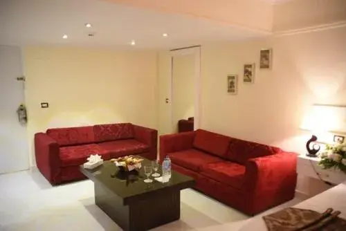 Living room, Seating Area in Kanzy Hotel Cairo