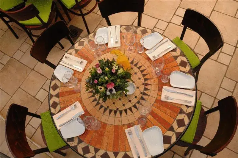 Restaurant/Places to Eat in Villa Carmel Boutique Hotel
