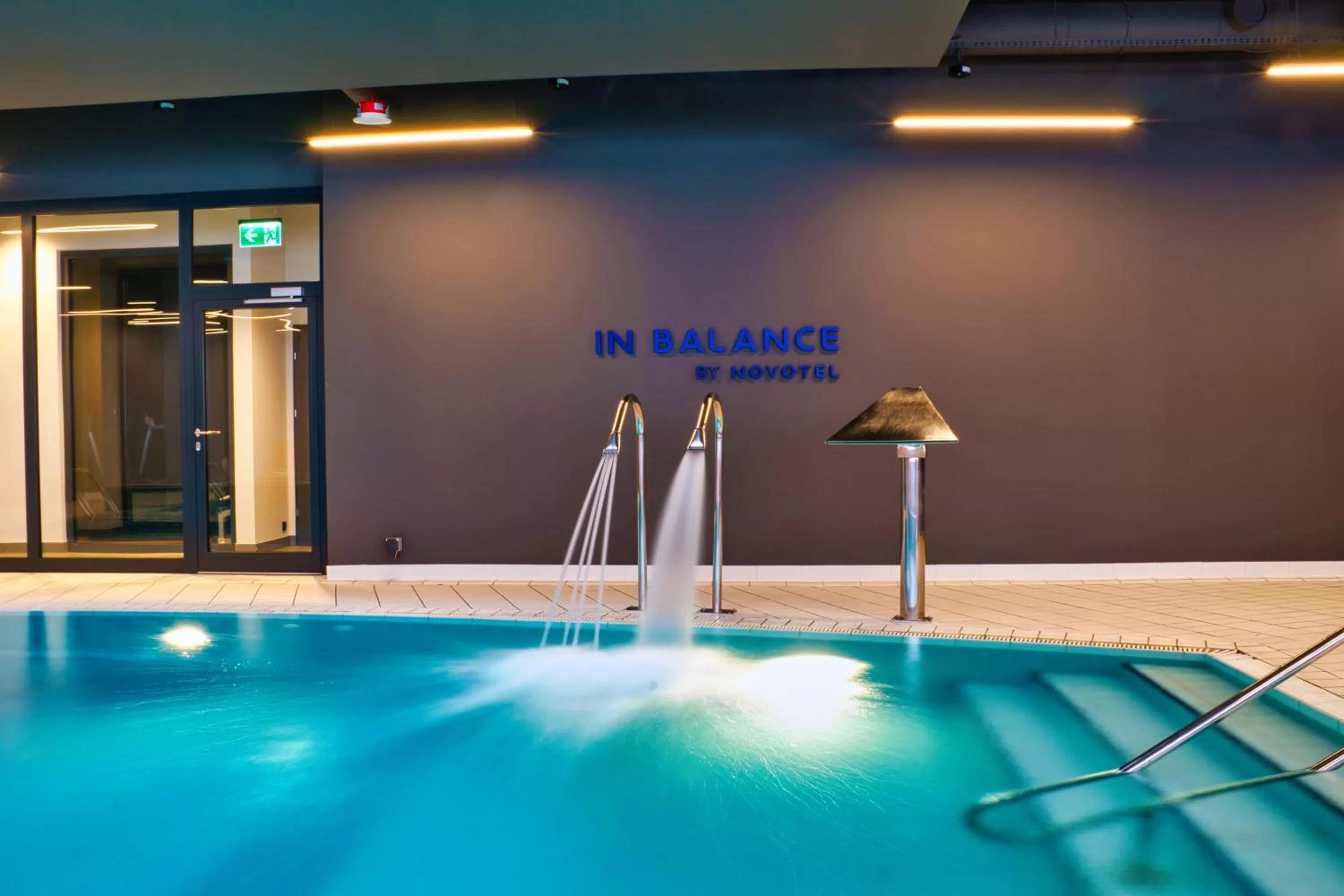 Swimming pool in Novotel Szczecin Centrum