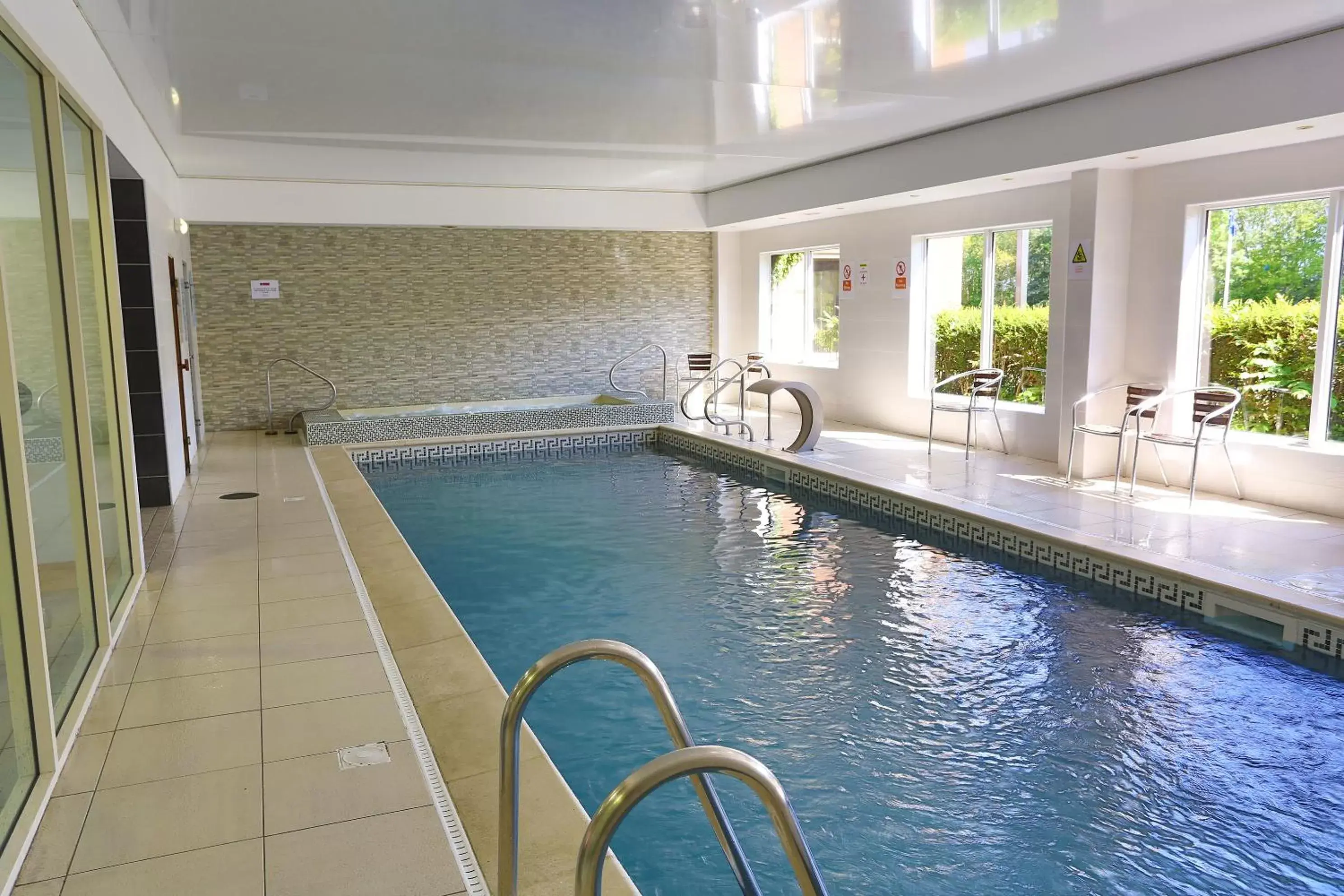 Swimming pool in Mercure Newcastle George Washington Hotel Golf & Spa Swimming pool in Mercure Newcastle George Washington Hotel Golf & Spa