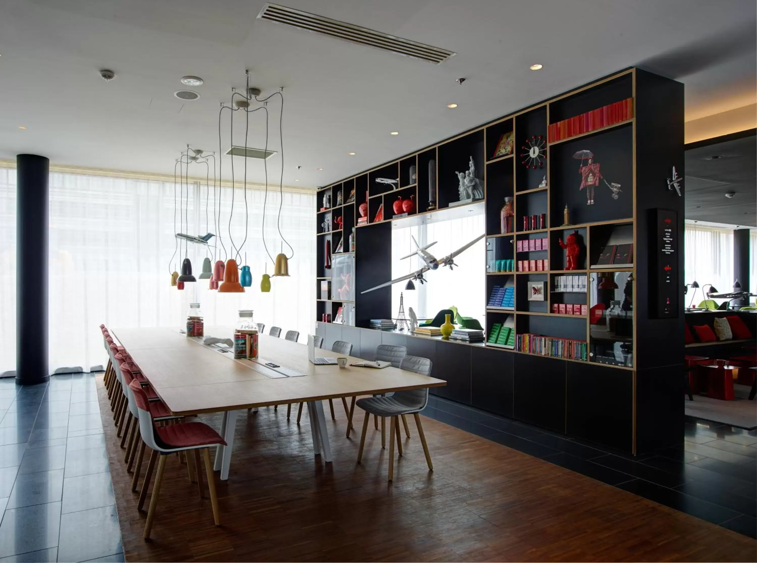 Lobby or reception in citizenM Paris Charles de Gaulle Airport