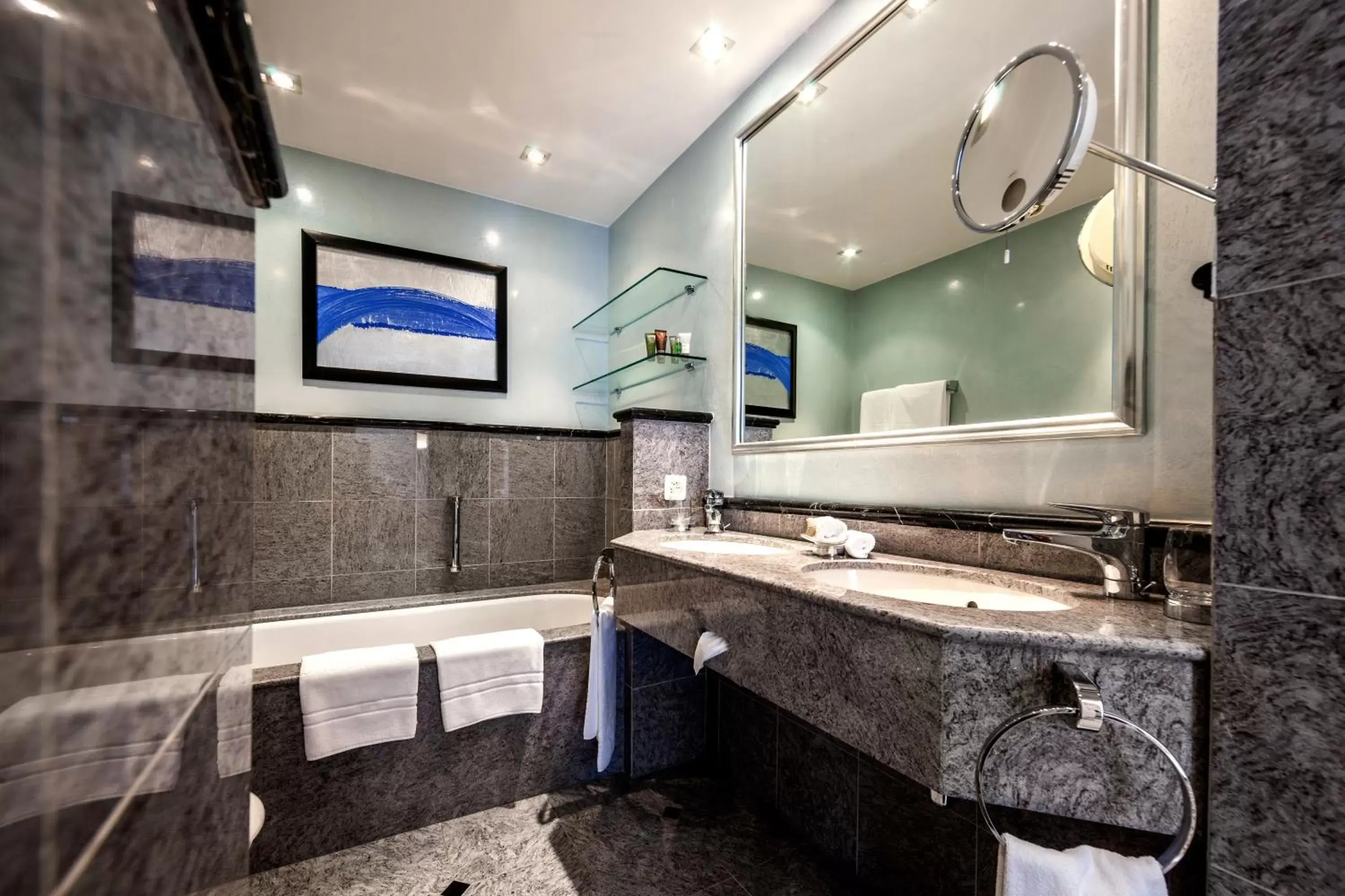 Bathroom in Hotel Eden Roc - The Leading Hotels of the World