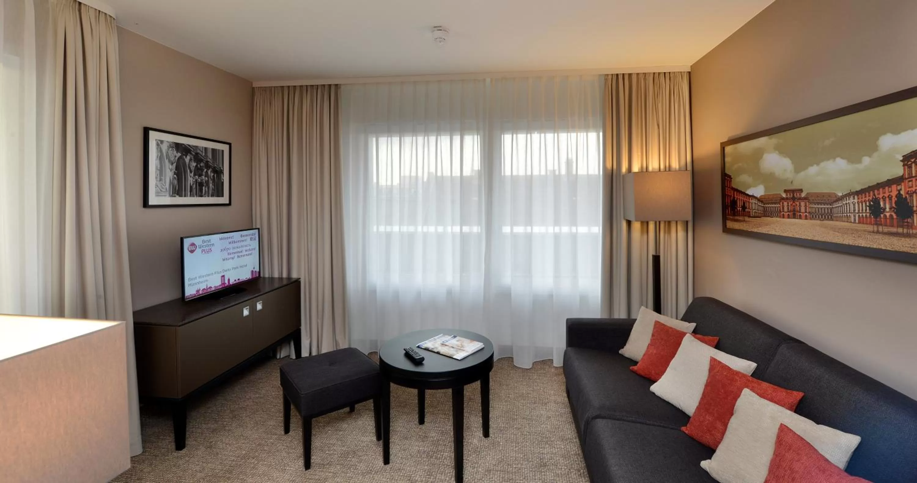 Photo of the whole room in Best Western Plus Delta Park Hotel