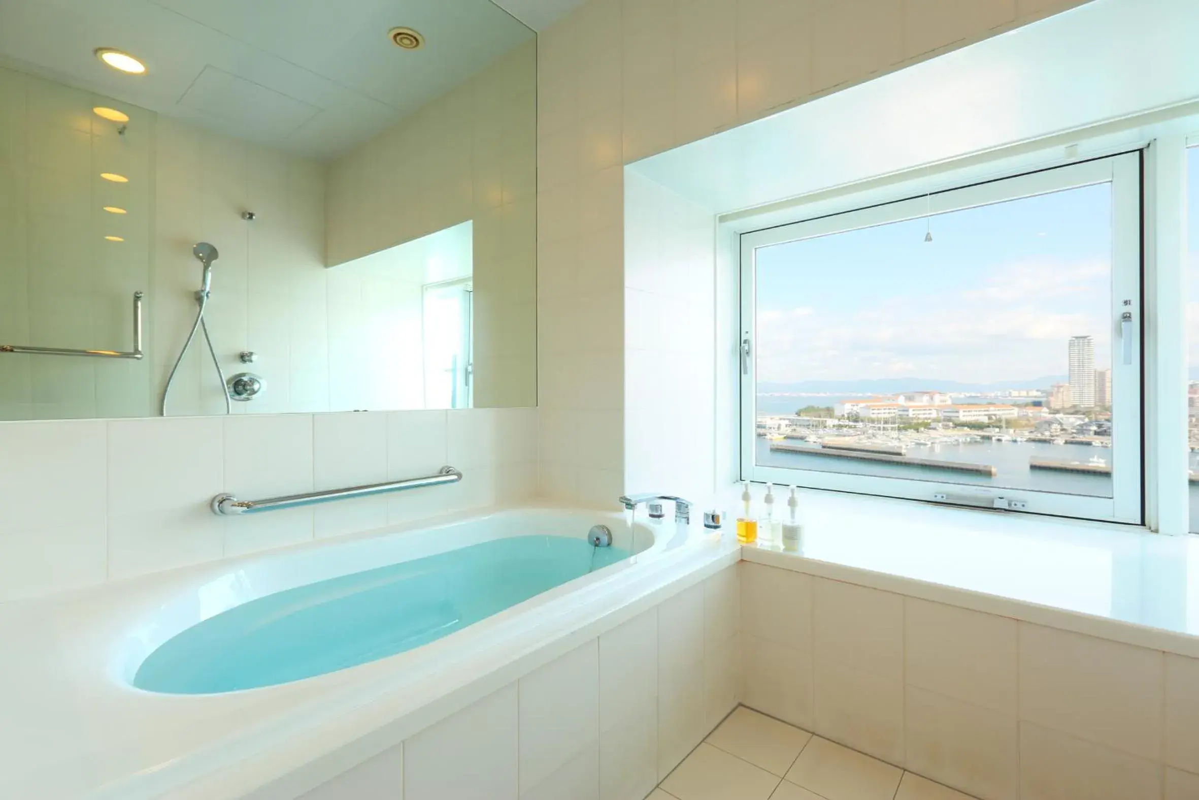 Bathroom in Hotel Marinoa Resort Fukuoka