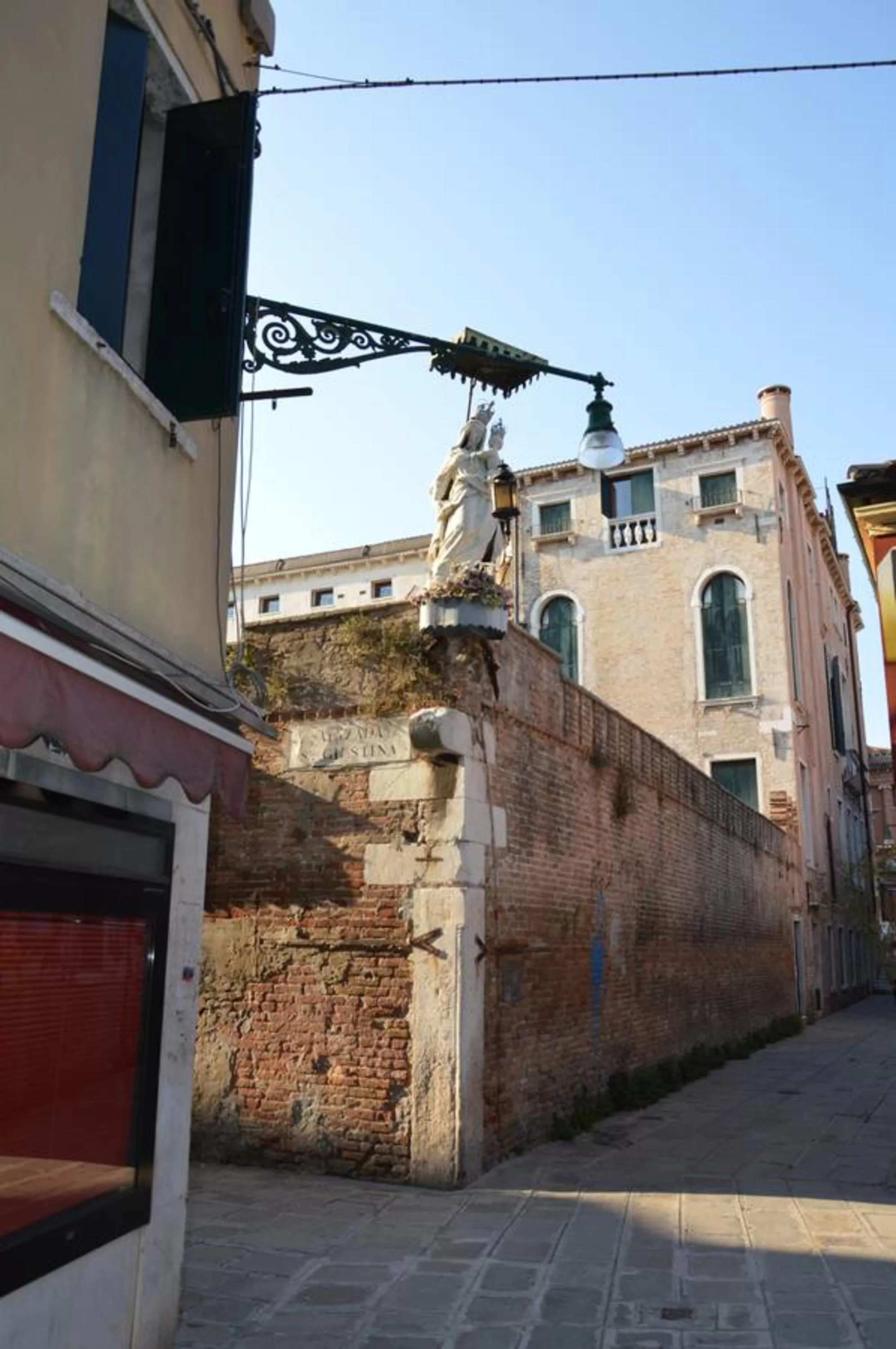 Neighbourhood, Property Building in Ca' del Cinema B&B