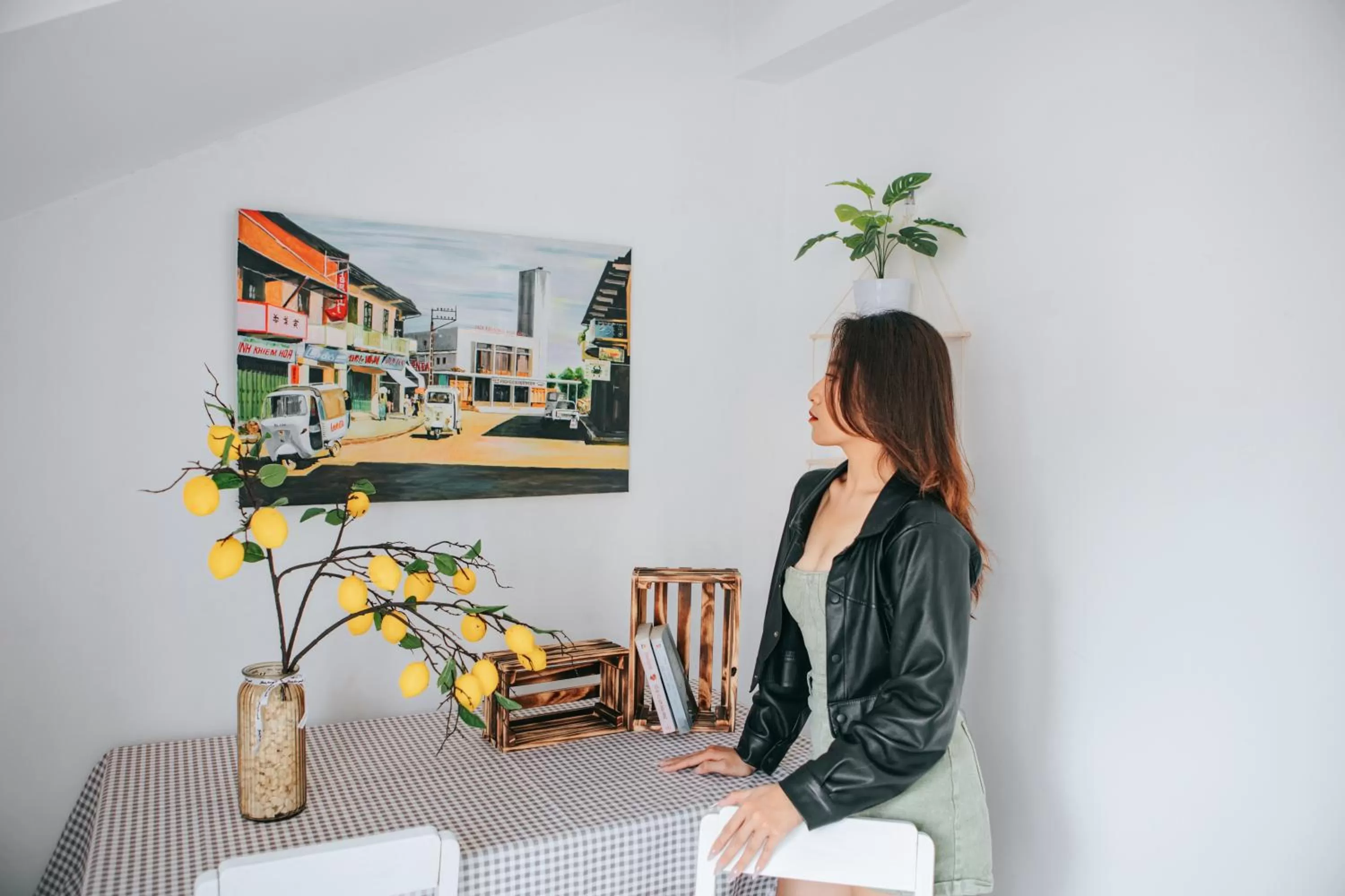 People in Hotel Thanh Nhung