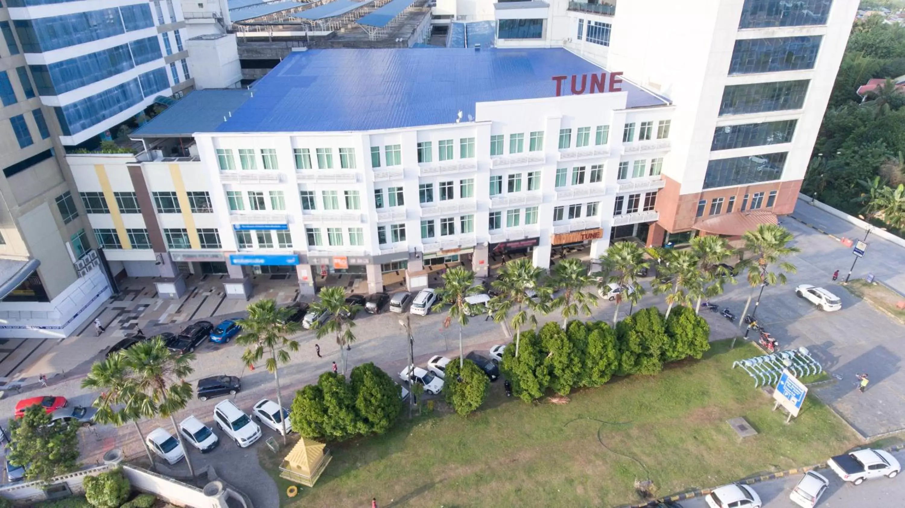 Property building, Bird's-eye View in Tune Hotel - 1Borneo Kota Kinabalu