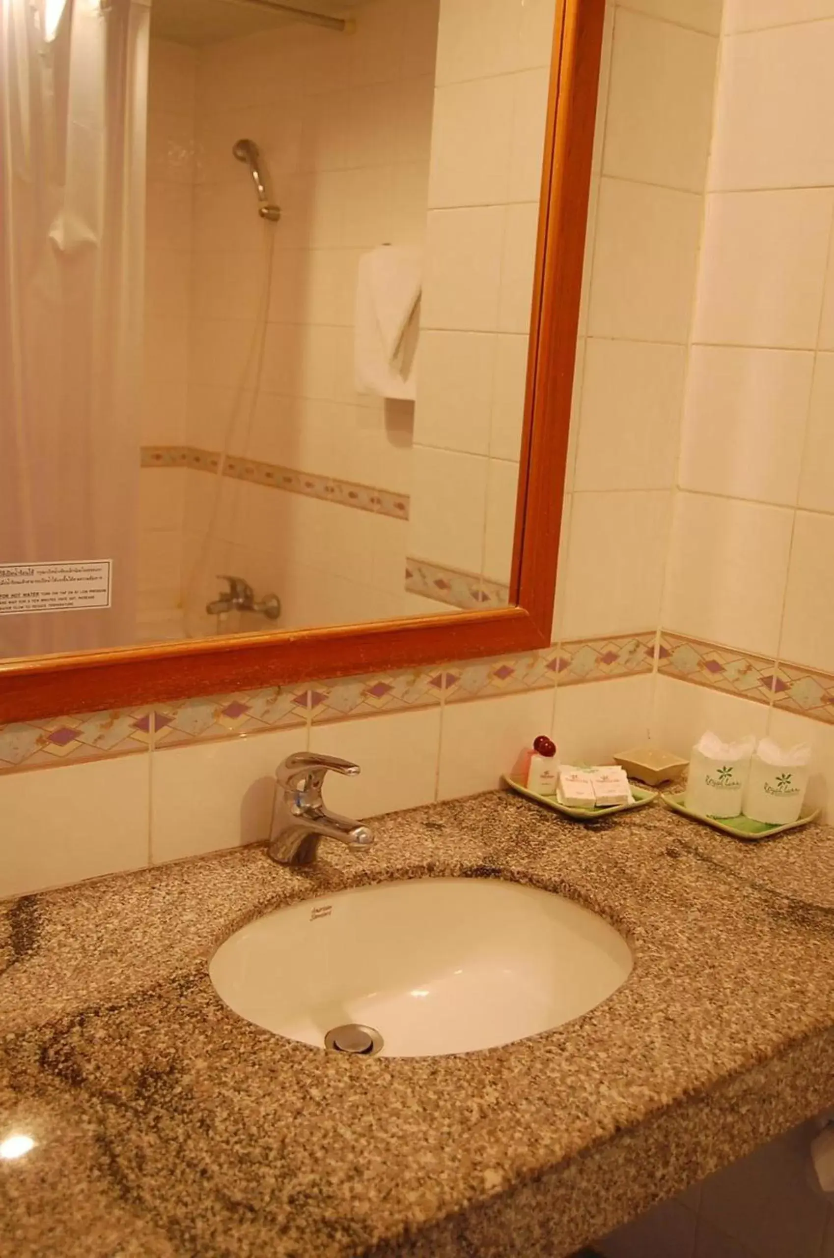 Bathroom in Royal Lanna Hotel