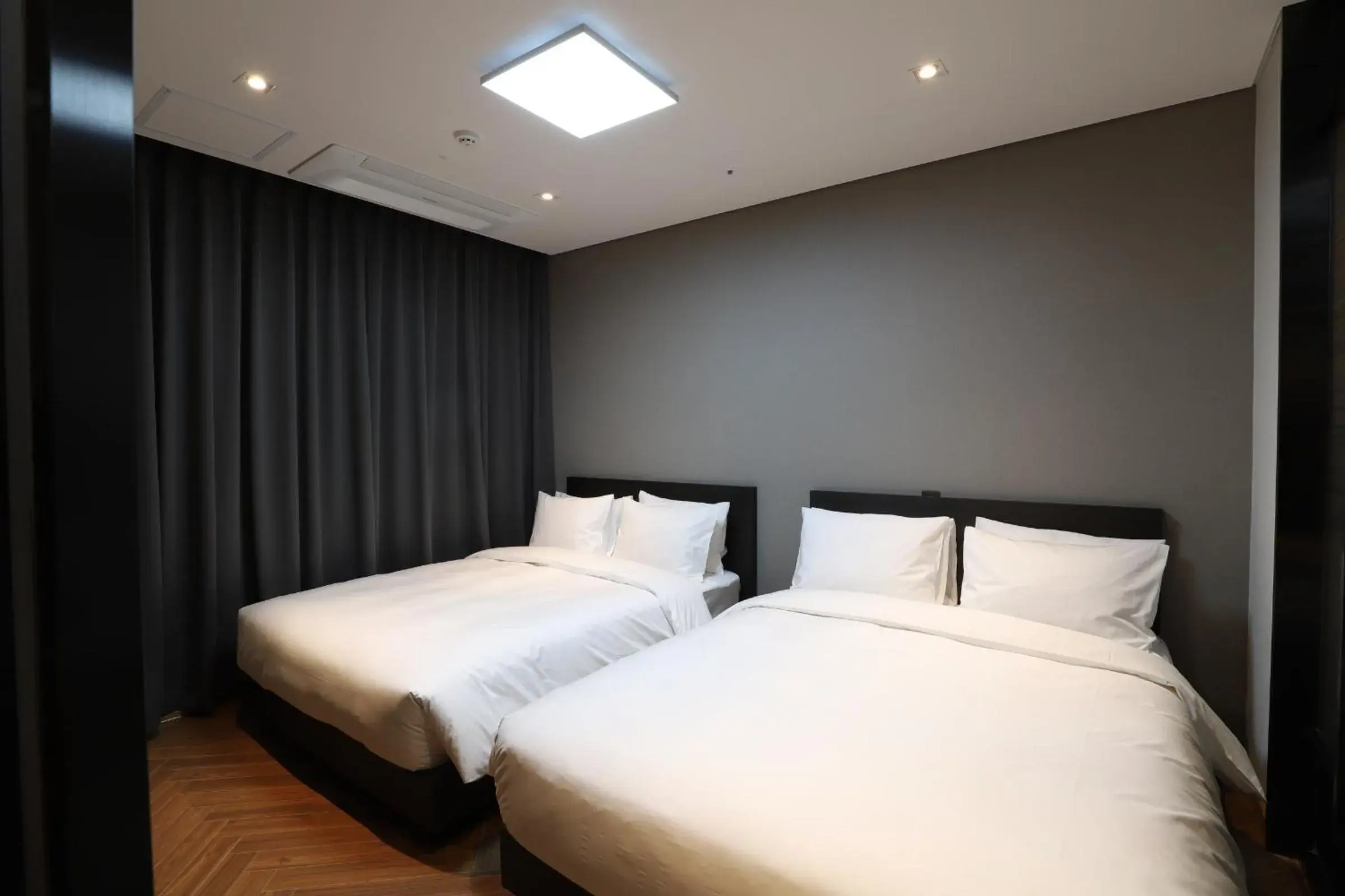 Bed in Sunrise Hotel Sokcho Bed in Sunrise Hotel Sokcho